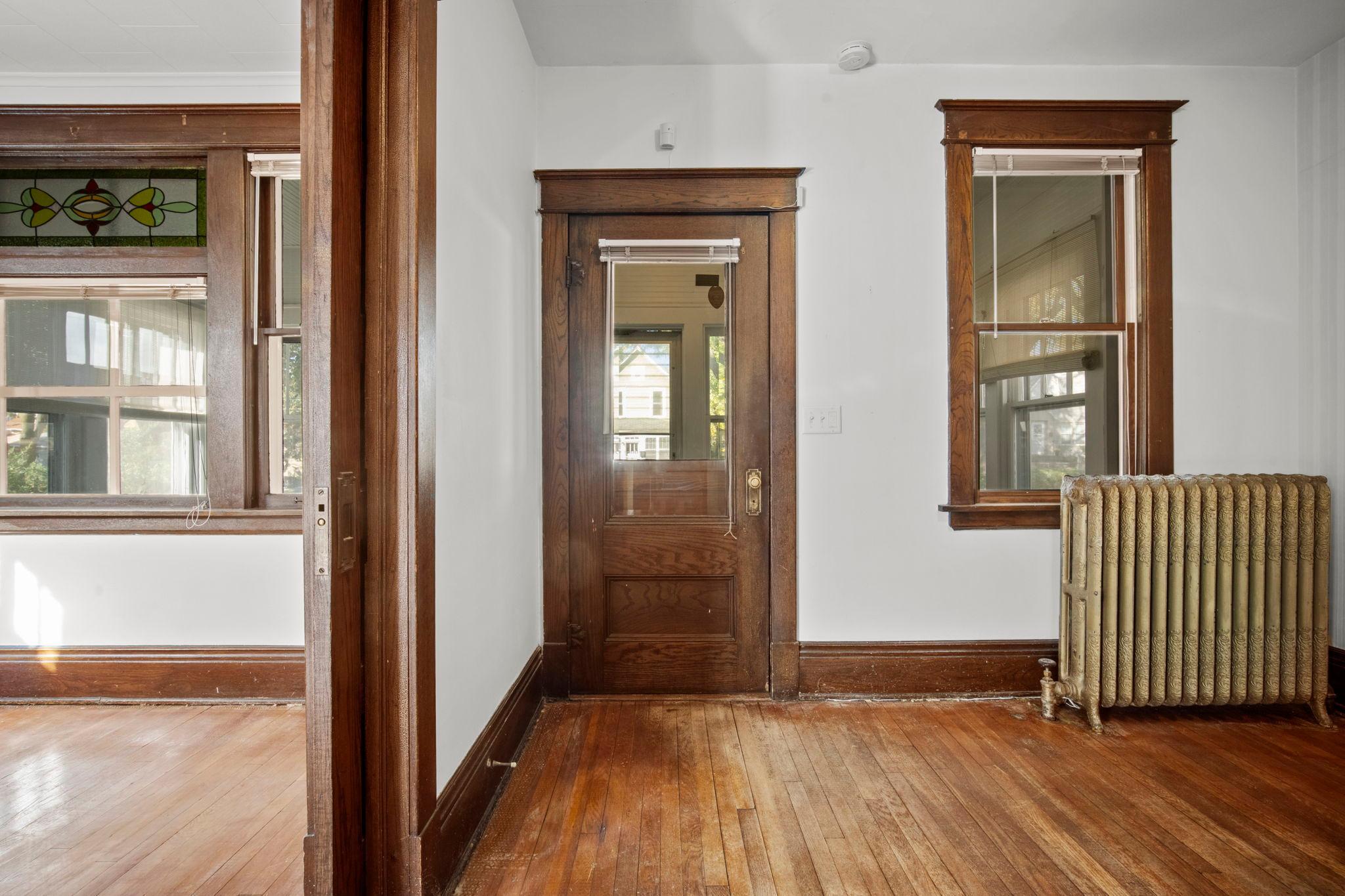 View of Residential at 1010 Jenks Avenue, Saint Paul MN 55106, Saint Paul (5 of 56) - Mike Wilen | Minnesota Team Real Estate