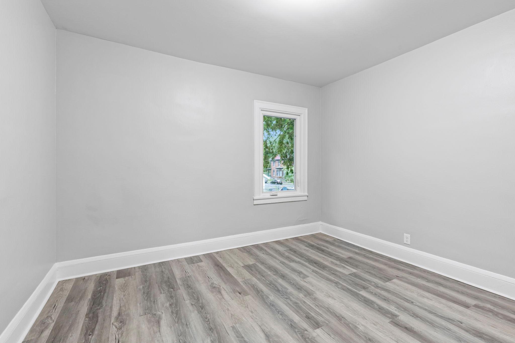 View of Commercial Sale at 2204 Emerson Avenue, Minneapolis MN 55411, Minneapolis (9 of 18) - Mike Wilen | Minnesota Team Real Estate