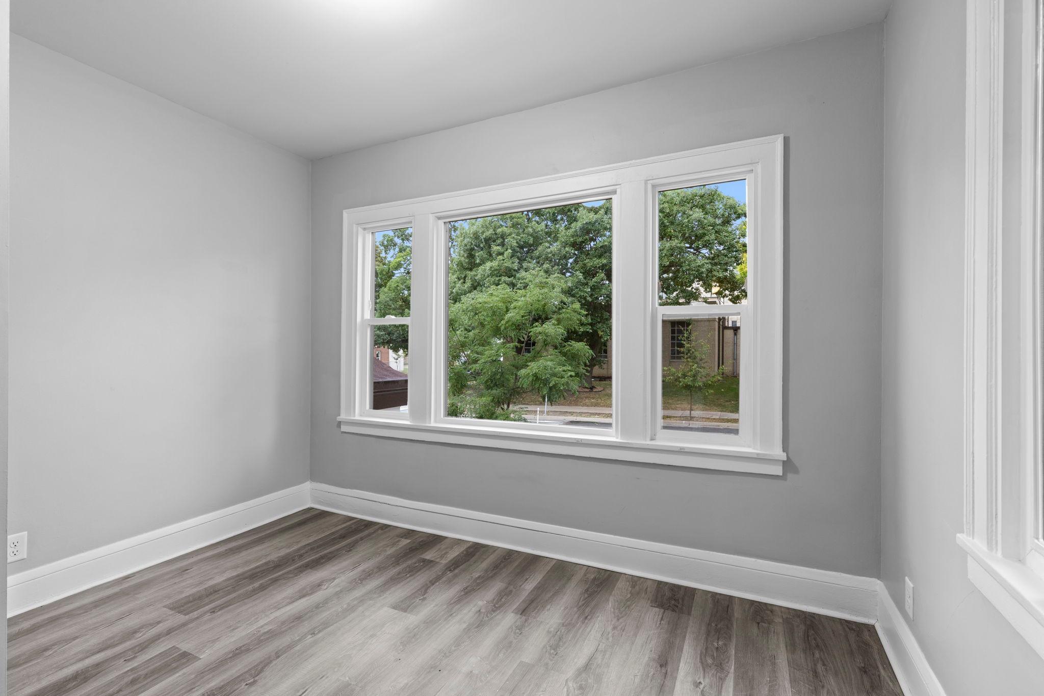 View of Commercial Sale at 2204 Emerson Avenue, Minneapolis MN 55411, Minneapolis (6 of 18) - Mike Wilen | Minnesota Team Real Estate