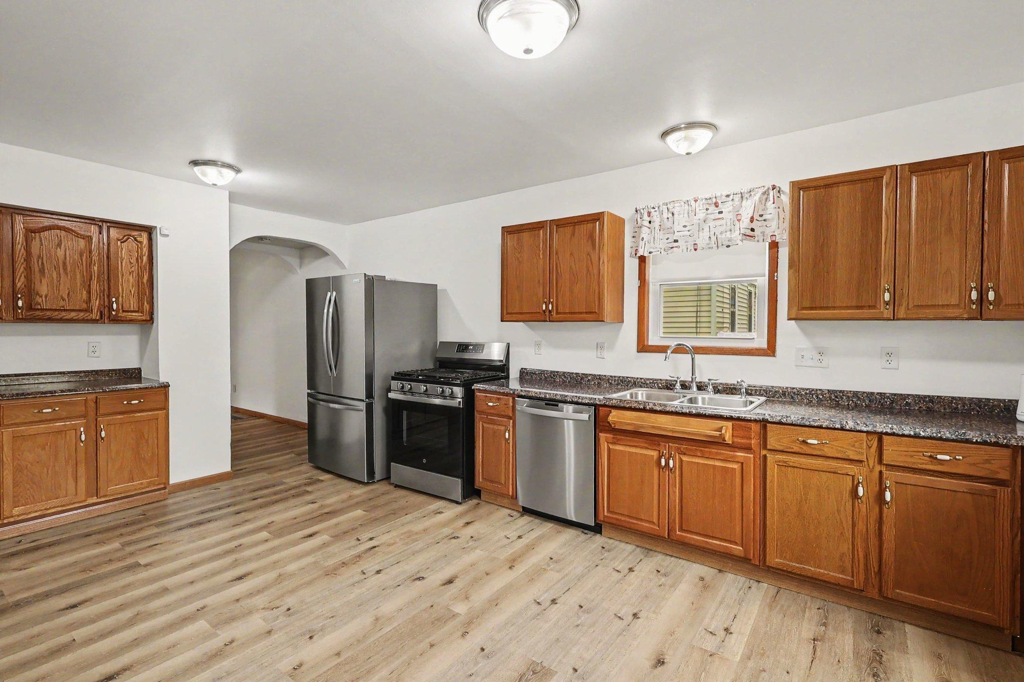 View of Residential at 1157 Cook Avenue, Saint Paul MN 55106, Saint Paul (13 of 46) - Mike Wilen | Minnesota Team Real Estate