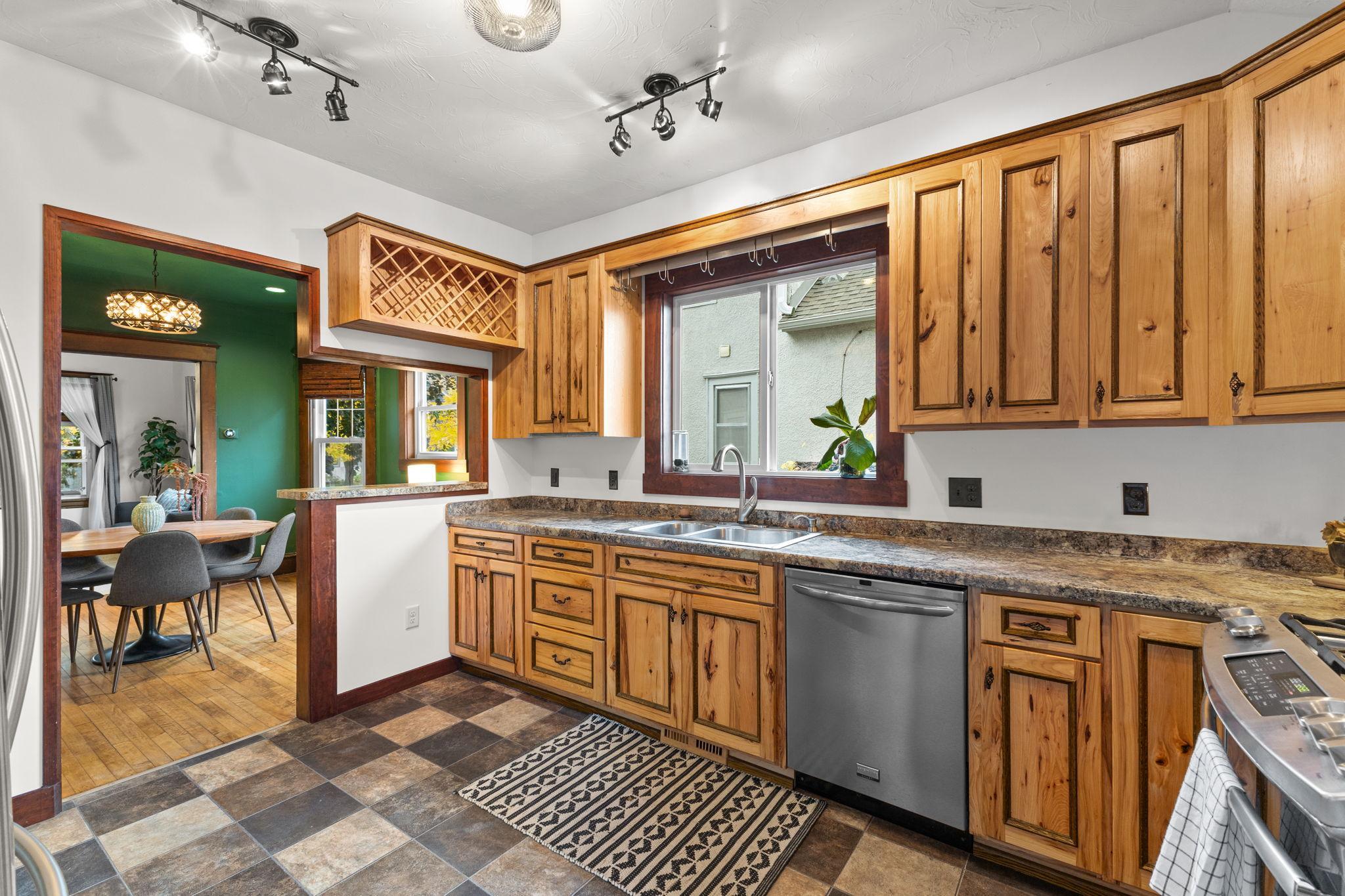 View of Residential at 4304 Elliot Avenue, Minneapolis MN 55407, Minneapolis (17 of 35) - Mike Wilen | Minnesota Team Real Estate