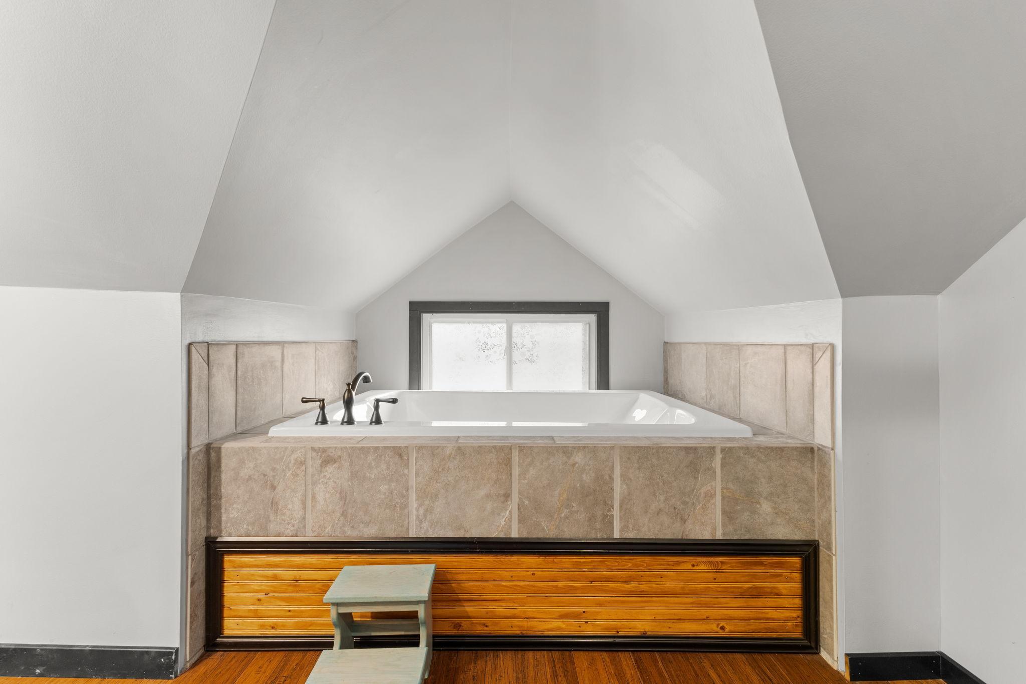 View of Residential at 4304 Elliot Avenue, Minneapolis MN 55407, Minneapolis (28 of 35) - Mike Wilen | Minnesota Team Real Estate