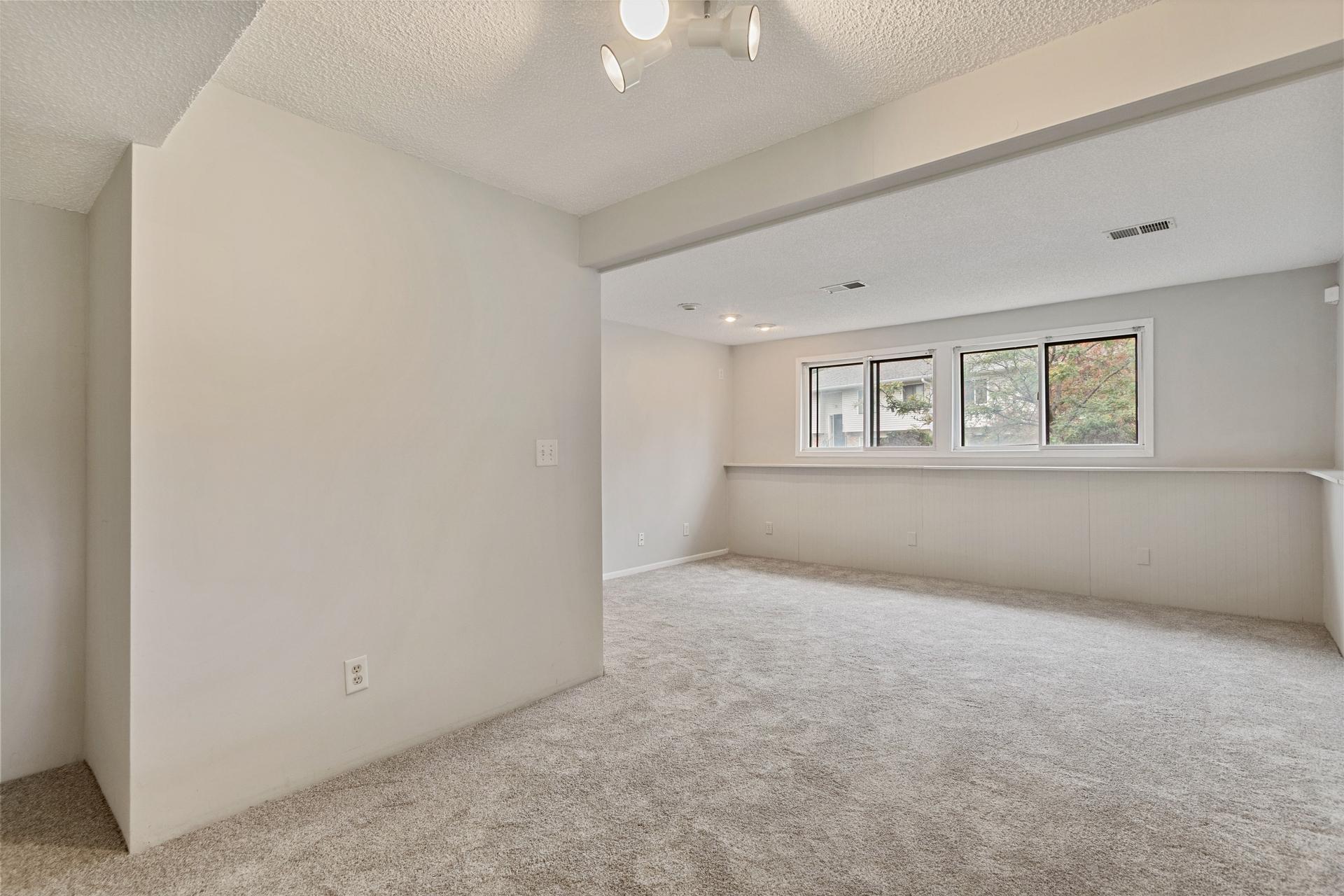 View of Residential at 866 94th Avenue, Blaine MN 55434, Blaine (21 of 23) - Mike Wilen | Minnesota Team Real Estate