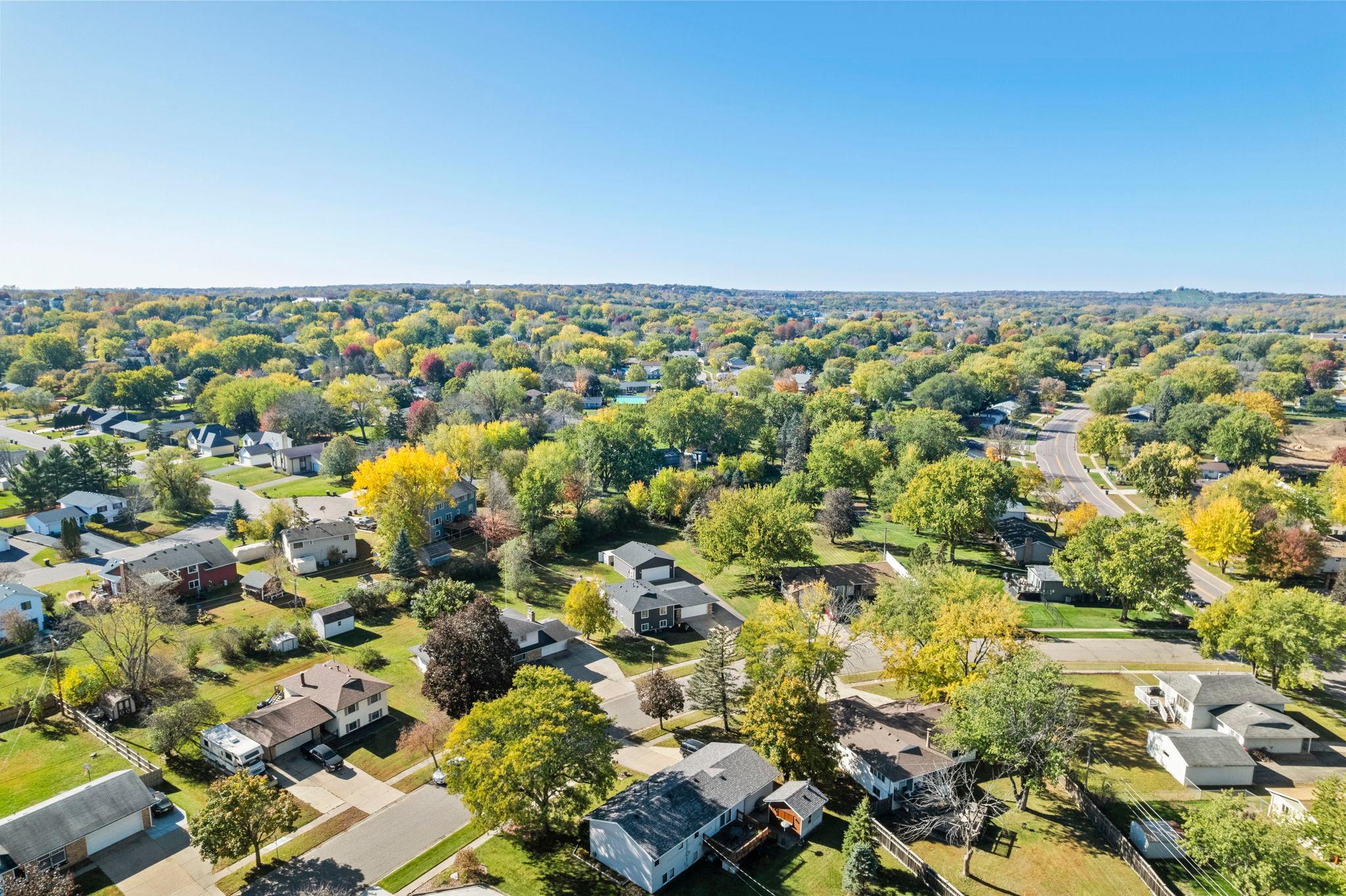 View of Residential at 808 Newell Drive, Apple Valley MN 55124, Apple Valley (59 of 66) - Mike Wilen | Minnesota Team Real Estate
