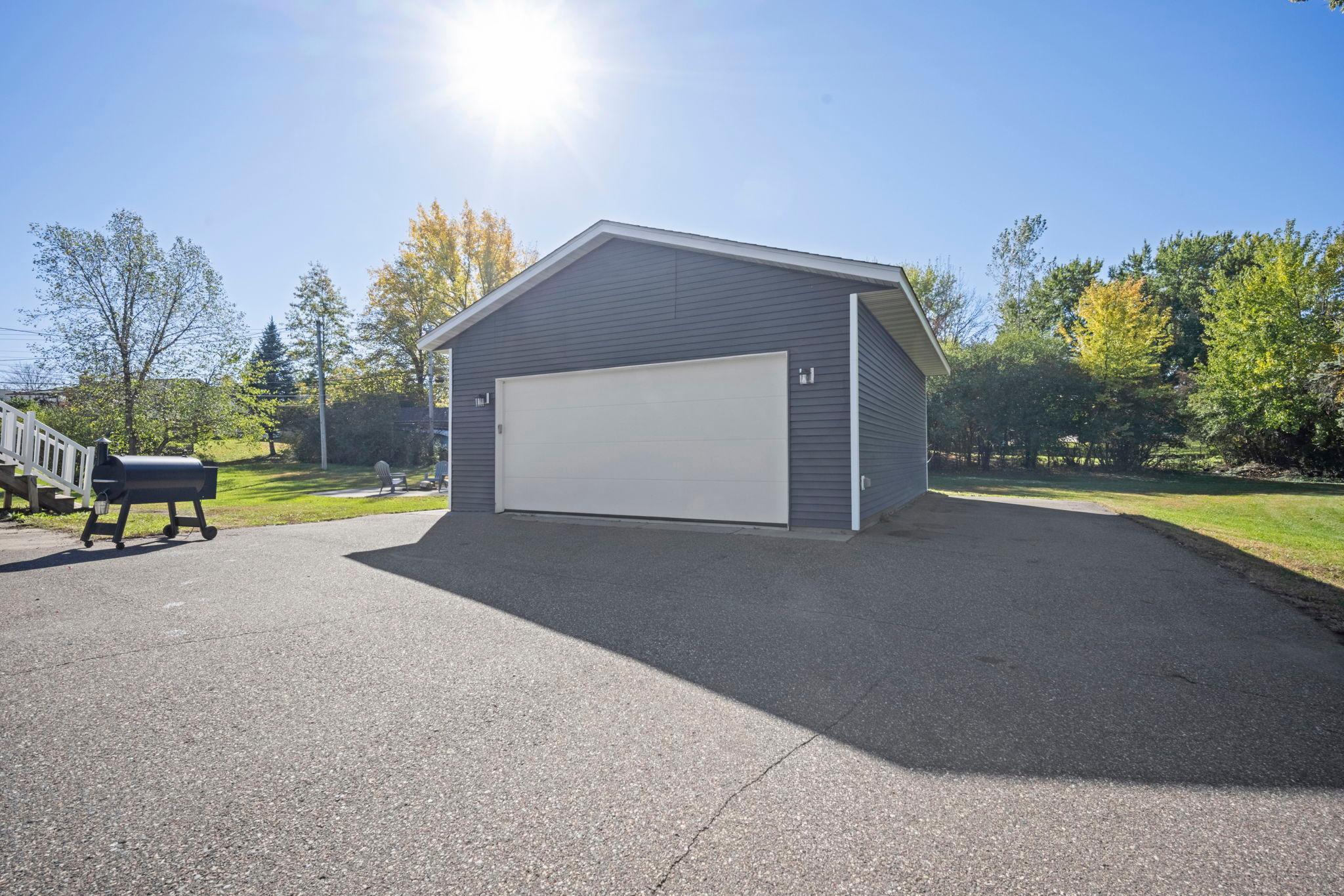 View of Residential at 808 Newell Drive, Apple Valley MN 55124, Apple Valley (46 of 66) - Mike Wilen | Minnesota Team Real Estate