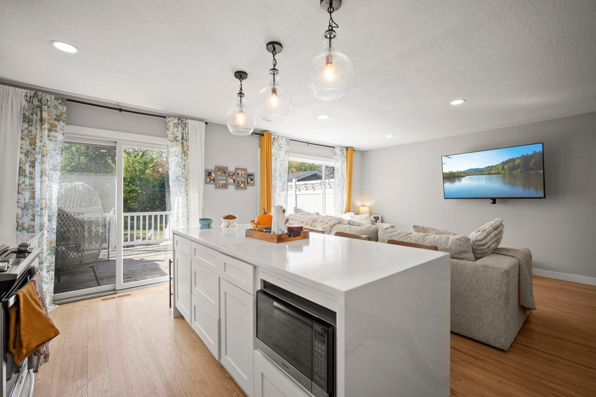 View of Residential at 808 Newell Drive, Apple Valley MN 55124, Apple Valley (12 of 66) - Mike Wilen | Minnesota Team Real Estate