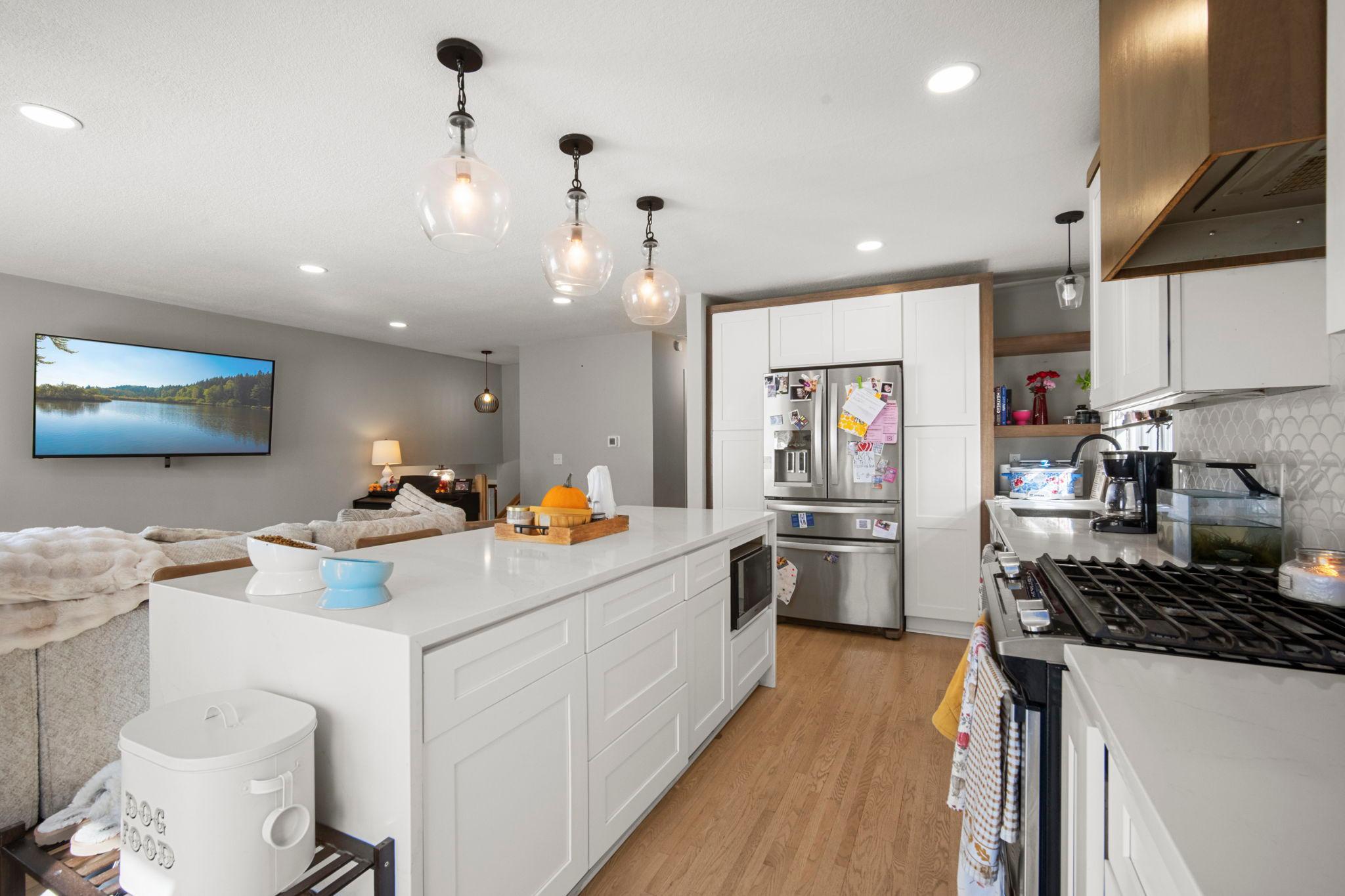 View of Residential at 808 Newell Drive, Apple Valley MN 55124, Apple Valley (10 of 66) - Mike Wilen | Minnesota Team Real Estate