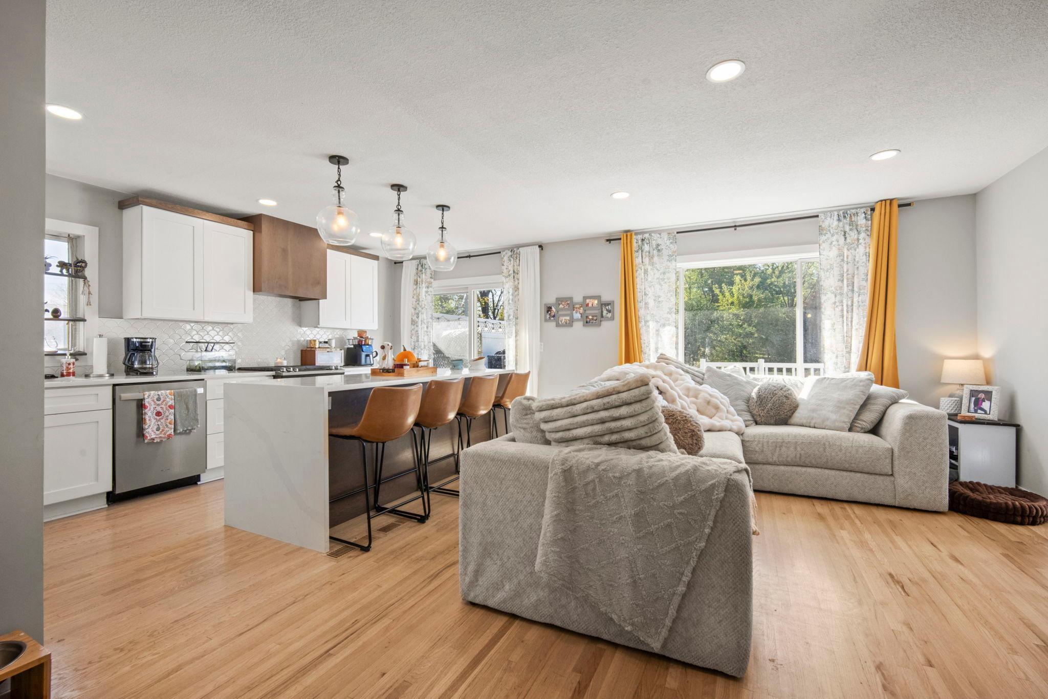 View of Residential at 808 Newell Drive, Apple Valley MN 55124, Apple Valley (14 of 66) - Mike Wilen | Minnesota Team Real Estate