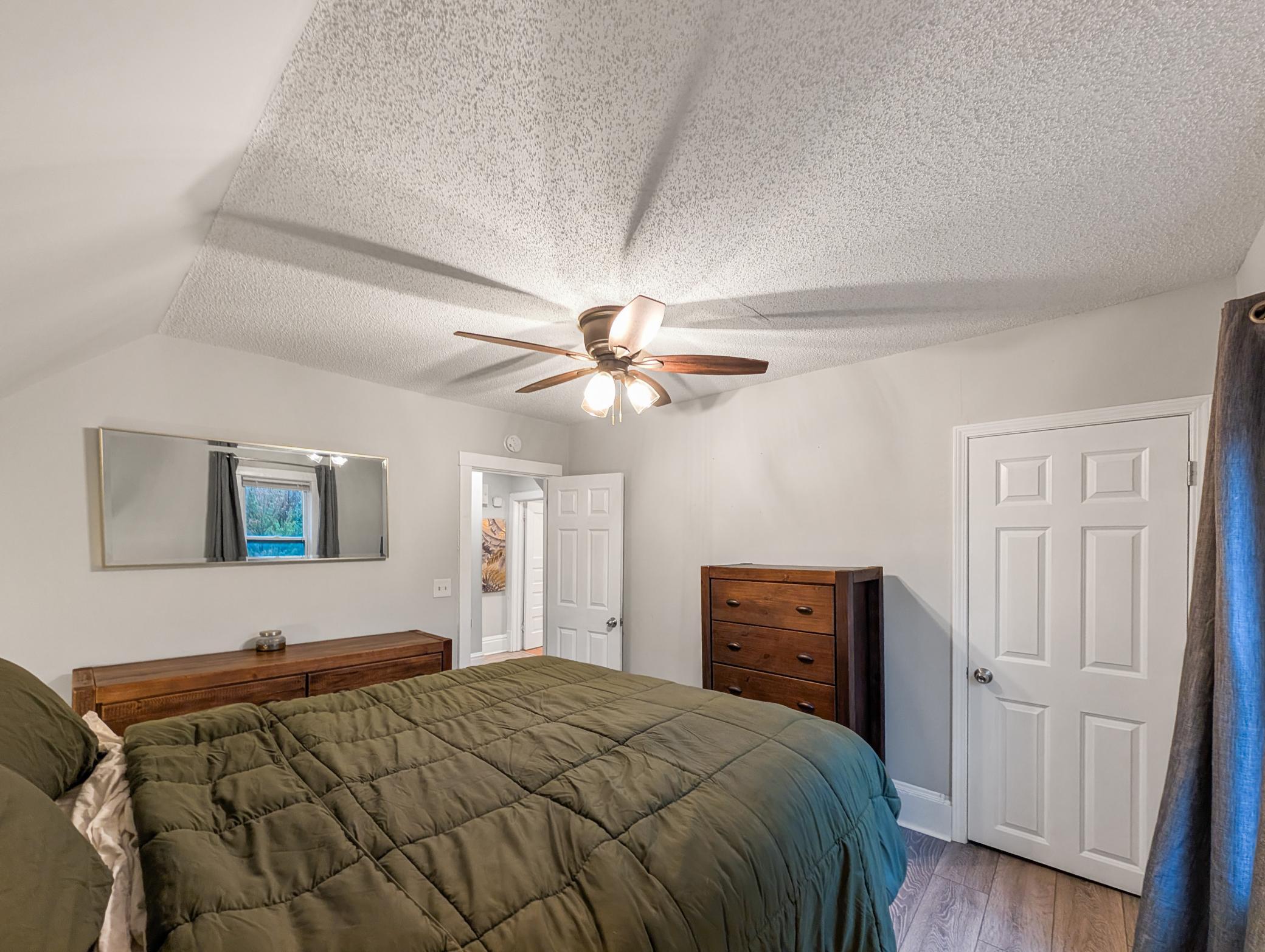 View of Residential at 1532 Monroe Street, Minneapolis MN 55413, Minneapolis (28 of 46) - Mike Wilen | Minnesota Team Real Estate
