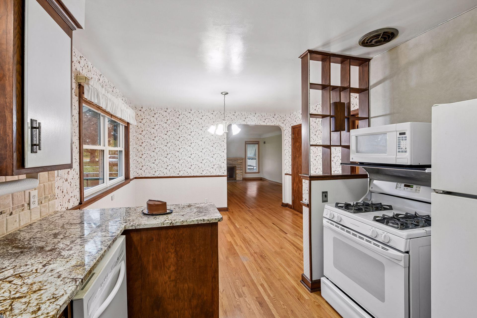 View of Residential at 5728 Zenith Avenue, Edina MN 55410, Edina (10 of 28) - Mike Wilen | Minnesota Team Real Estate