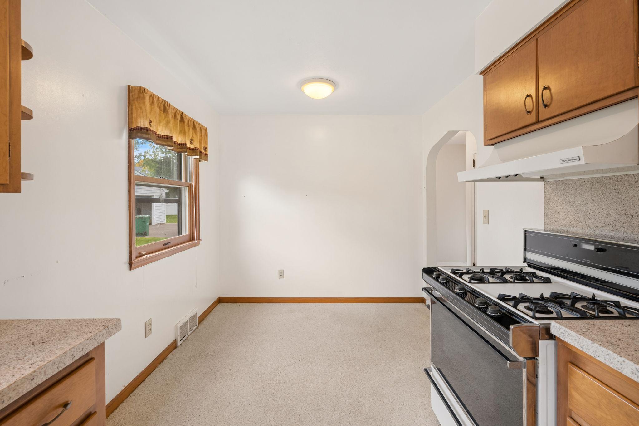 View of Residential at 6309 13th Avenue, Richfield MN 55423, Richfield (11 of 23) - Mike Wilen | Minnesota Team Real Estate