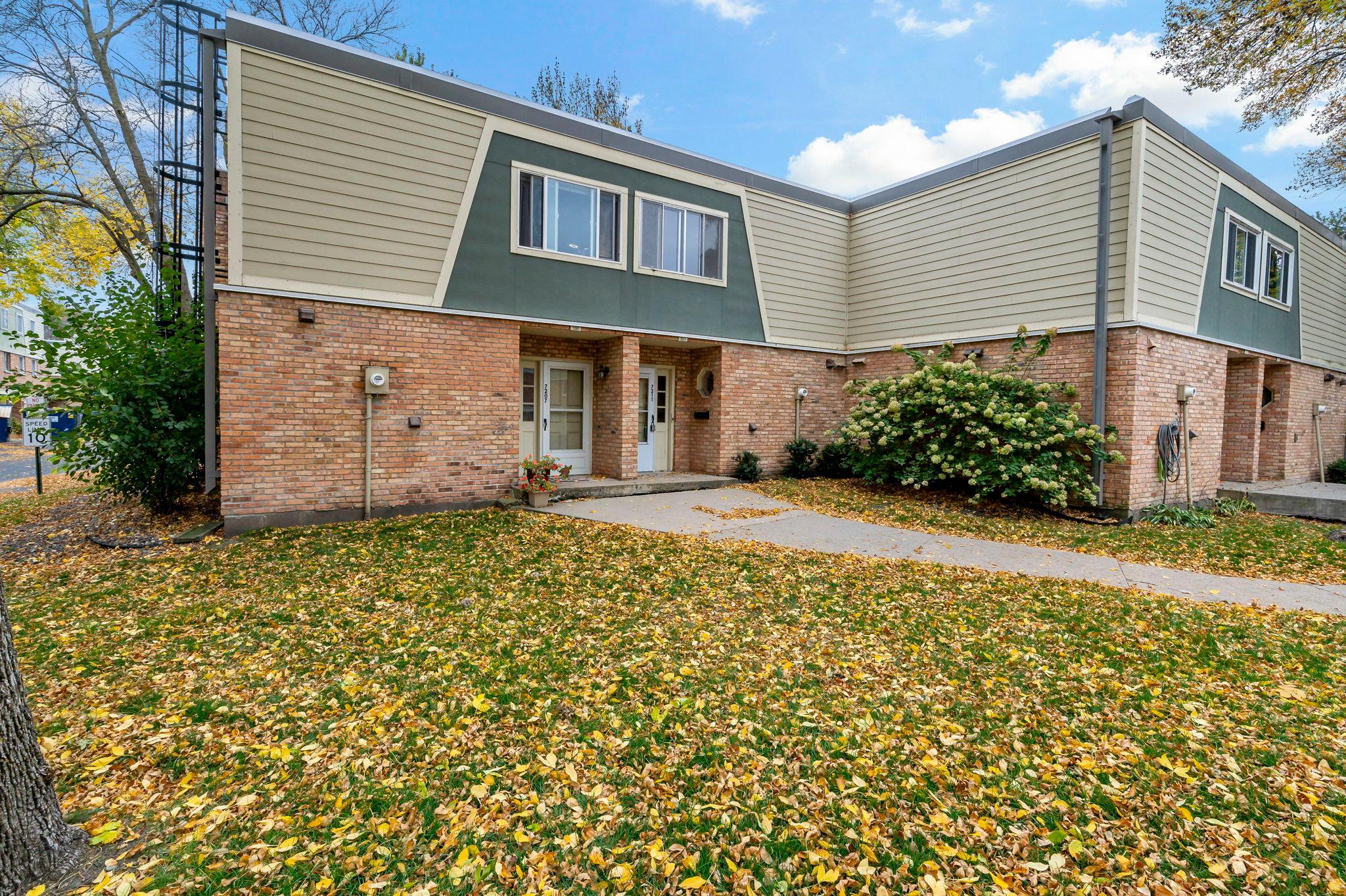 View of (TH) Side x Side at 7211 Franklin Avenue, Saint Louis Park - Mike Wilen | Minnesota Team Real Estate