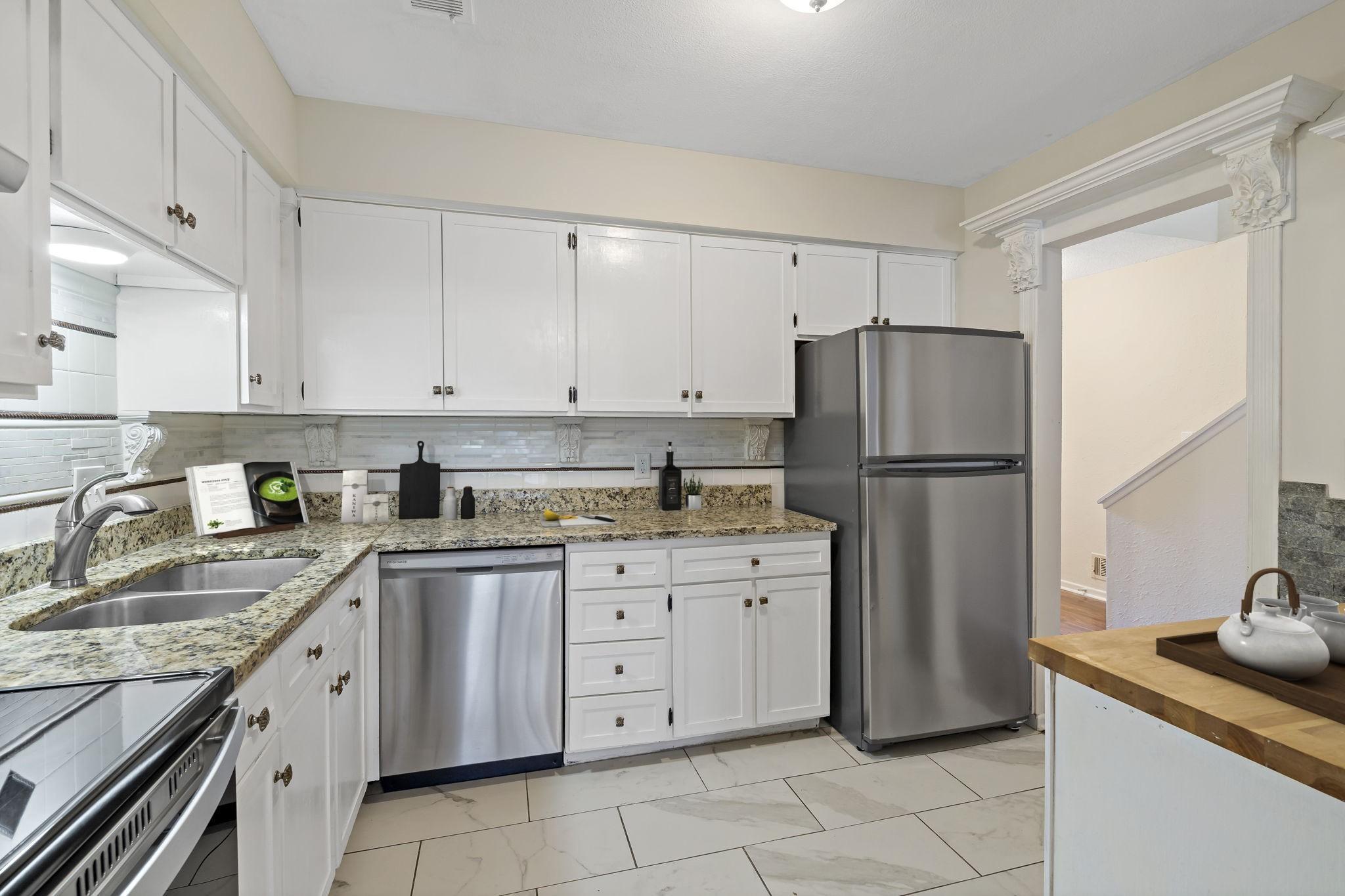 View of Residential at 7211 Franklin Avenue, Saint Louis Park MN 55426, Saint Louis Park (6 of 30) - Mike Wilen | Minnesota Team Real Estate