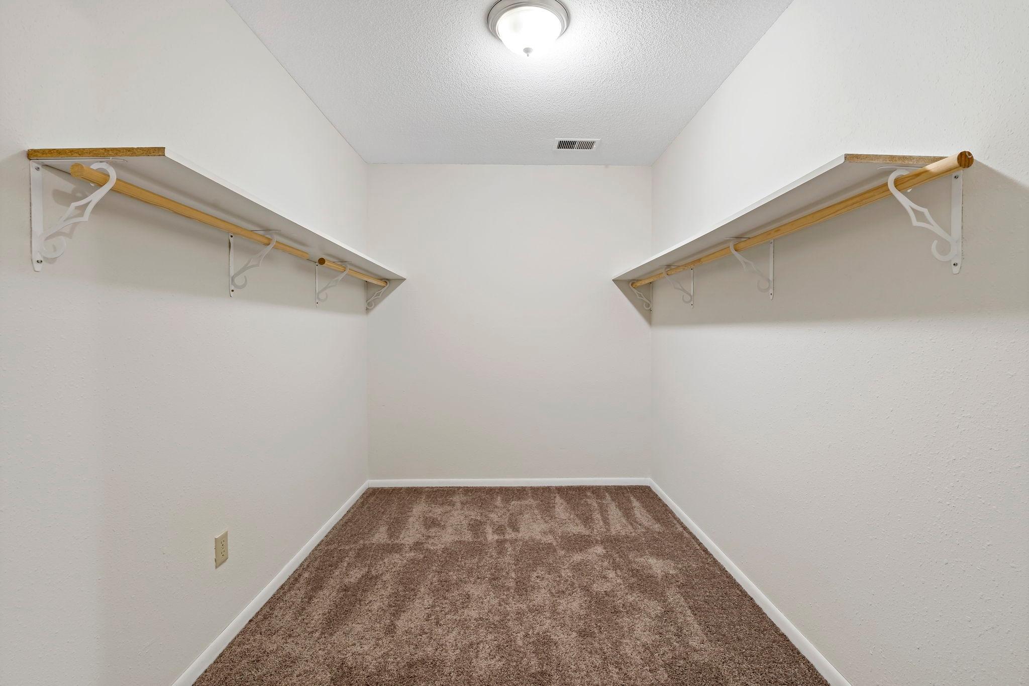 View of Residential at 7211 Franklin Avenue, Saint Louis Park MN 55426, Saint Louis Park (15 of 30) - Mike Wilen | Minnesota Team Real Estate
