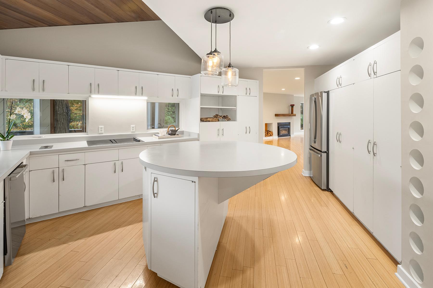 View of Residential at 14717 Minnehaha Place, Minnetonka MN 55391, Minnetonka (9 of 39) - Mike Wilen | Minnesota Team Real Estate