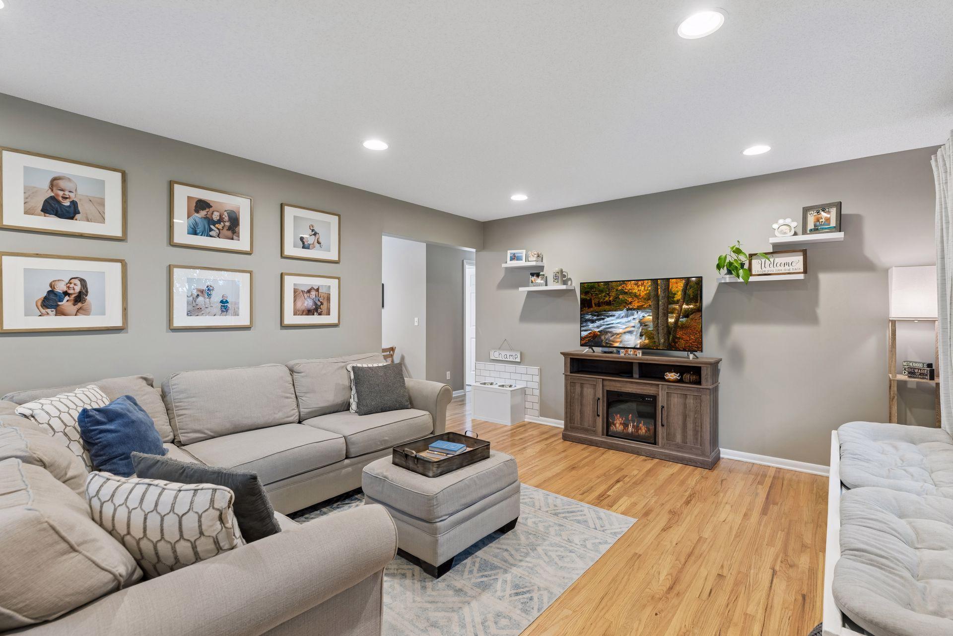 View of Residential at 1917 Hillsboro Avenue, Golden Valley MN 55427, Golden Valley (7 of 33) - Mike Wilen | Minnesota Team Real Estate
