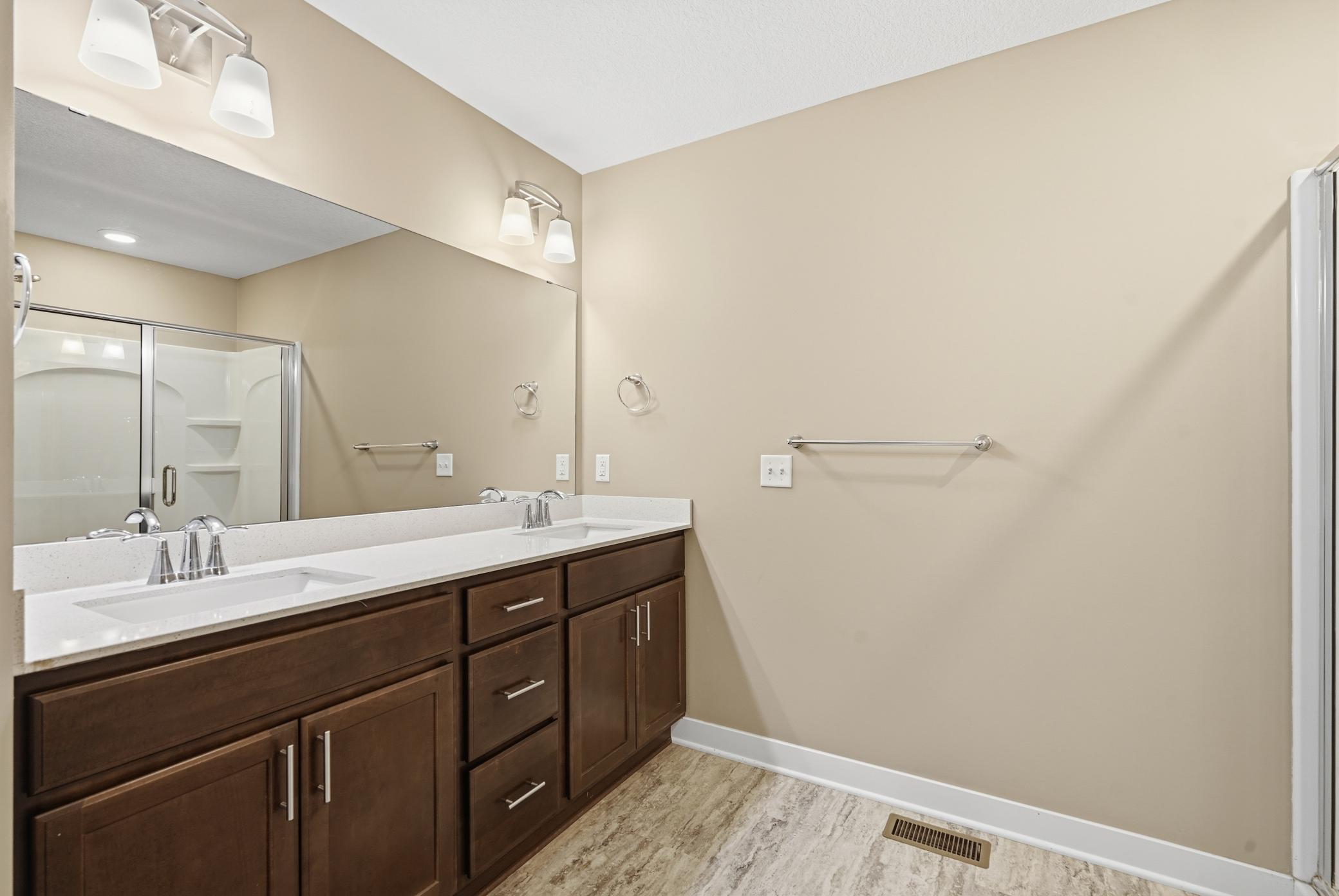 View of Residential at 18335 Glassner Way, Lakeville MN 55044, Lakeville (20 of 38) - Mike Wilen | Minnesota Team Real Estate