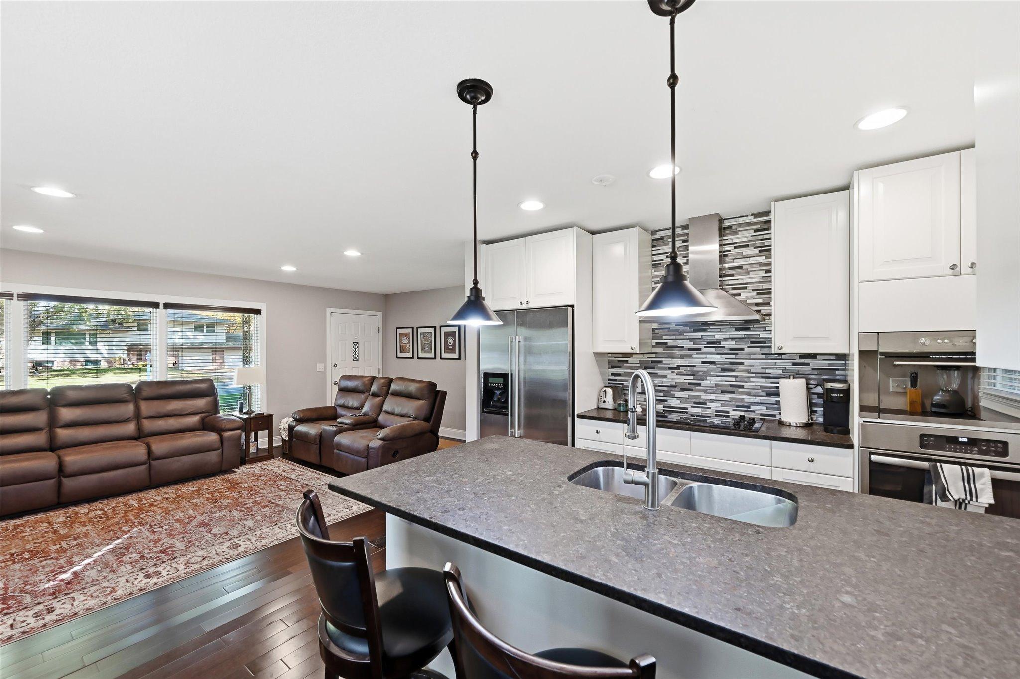 View of Residential at 6055 Westbrook Road, Golden Valley MN 55422, Golden Valley (11 of 21) - Mike Wilen | Minnesota Team Real Estate