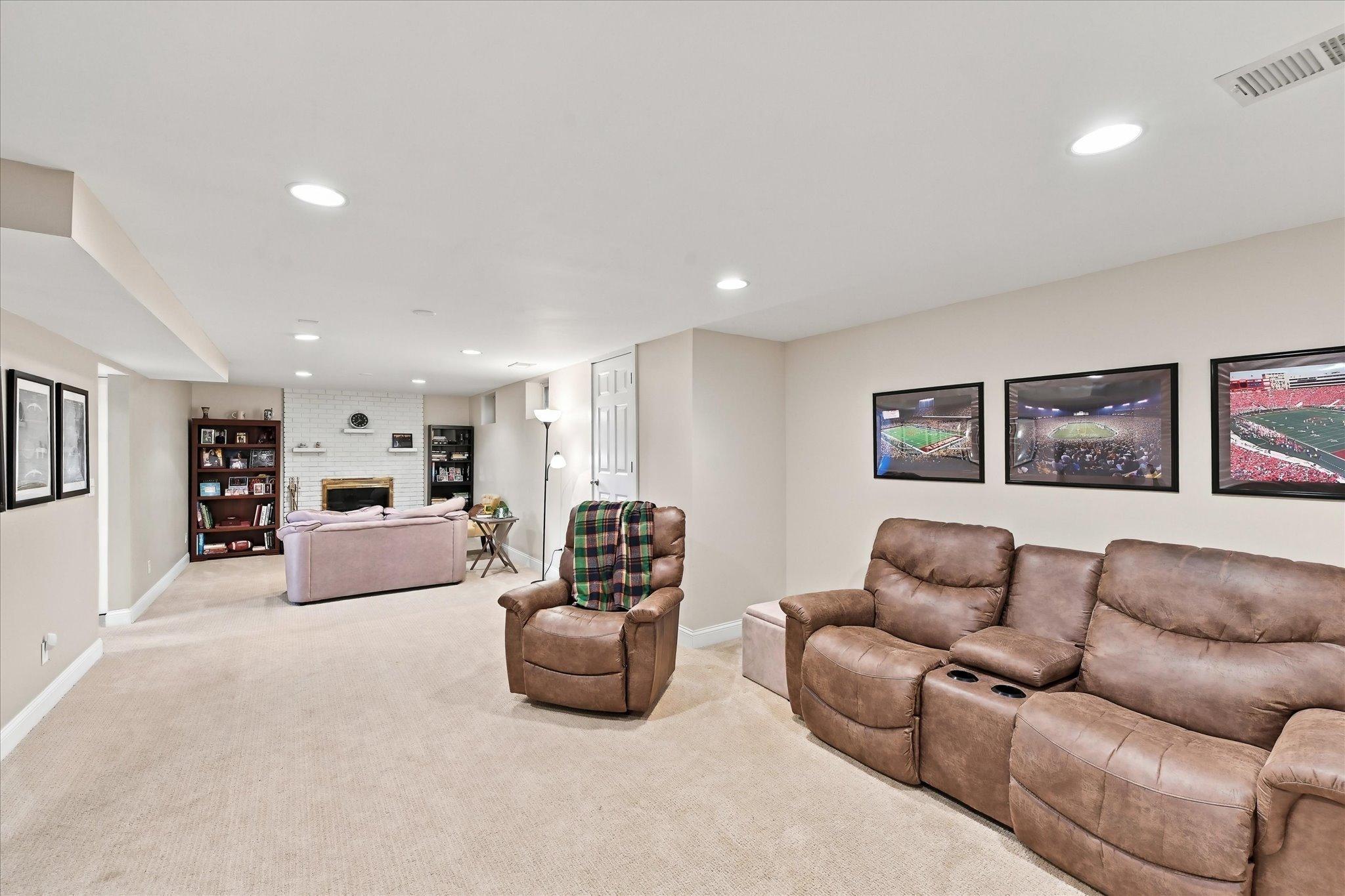 View of Residential at 6055 Westbrook Road, Golden Valley MN 55422, Golden Valley (27 of 32) - Mike Wilen | Minnesota Team Real Estate
