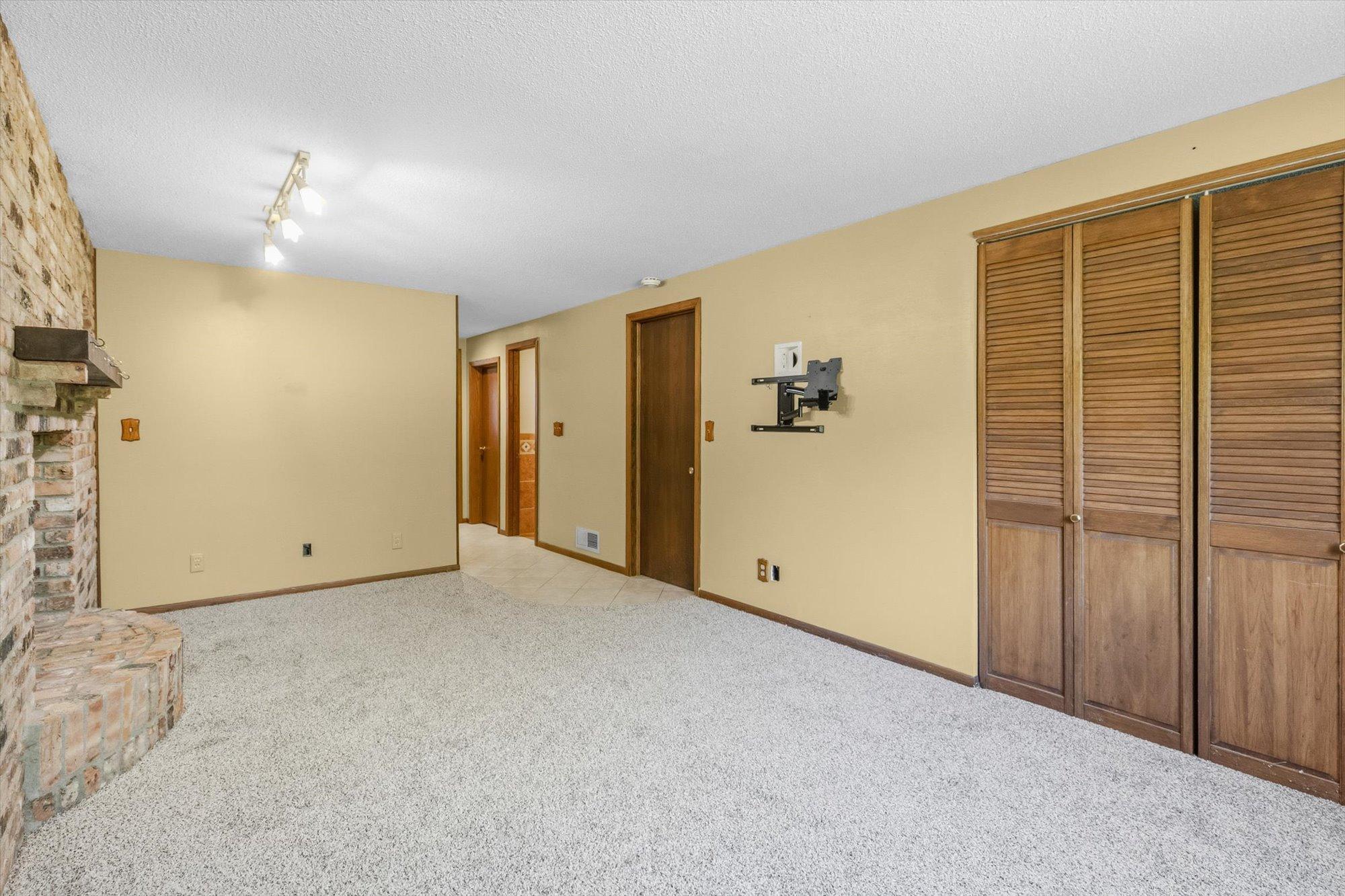 View of Residential at 1767 Hilo Avenue, Oakdale MN 55128, Oakdale (25 of 34) - Mike Wilen | Minnesota Team Real Estate