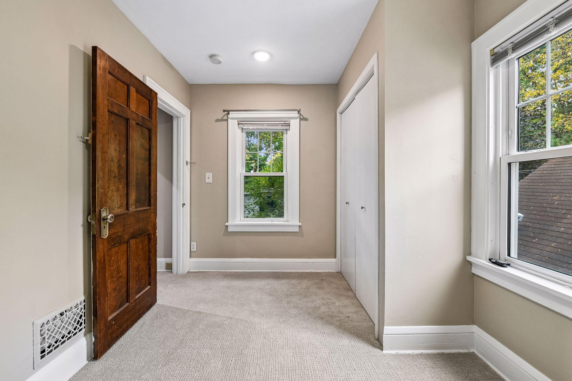 View of Residential at 978 17th Avenue, Minneapolis MN 55414, Minneapolis (29 of 39) - Mike Wilen | Minnesota Team Real Estate