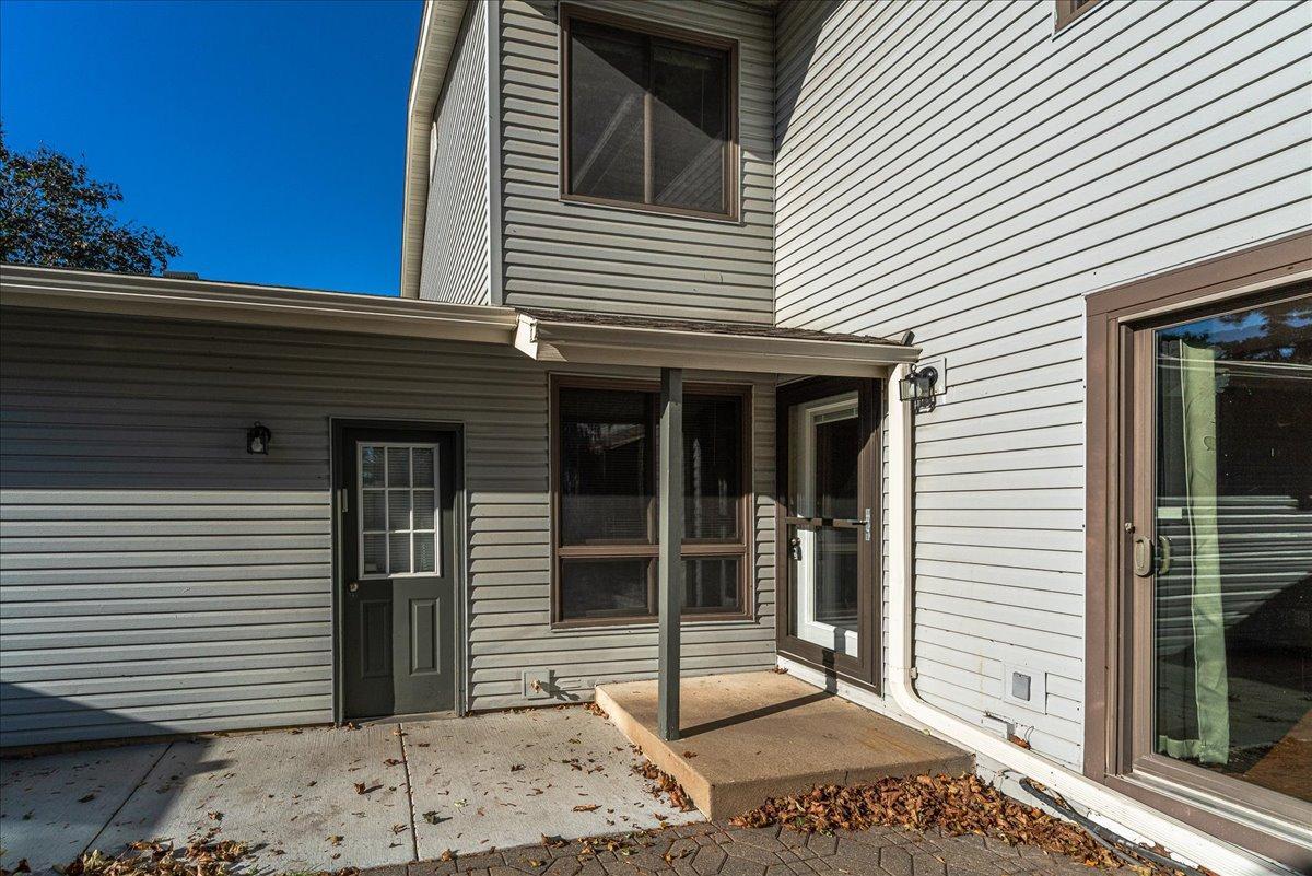 View of Residential at 3297 Lower 67th Street, Inver Grove Heights MN 55076, Inver Grove Heights (10 of 58) - Mike Wilen | Minnesota Team Real Estate