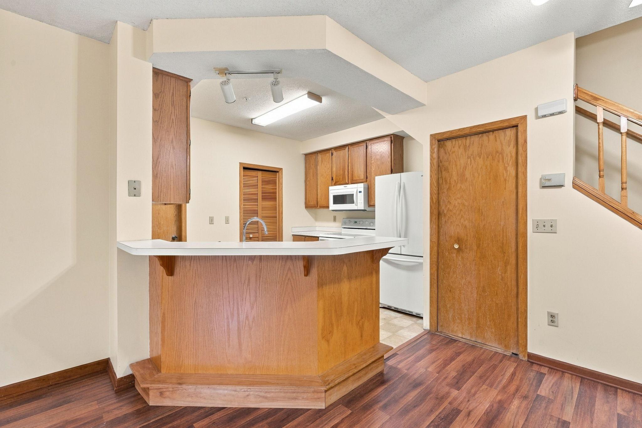 View of Residential at 2255 Ranchview Lane #23, Plymouth MN 55447, Plymouth (8 of 29) - Mike Wilen | Minnesota Team Real Estate