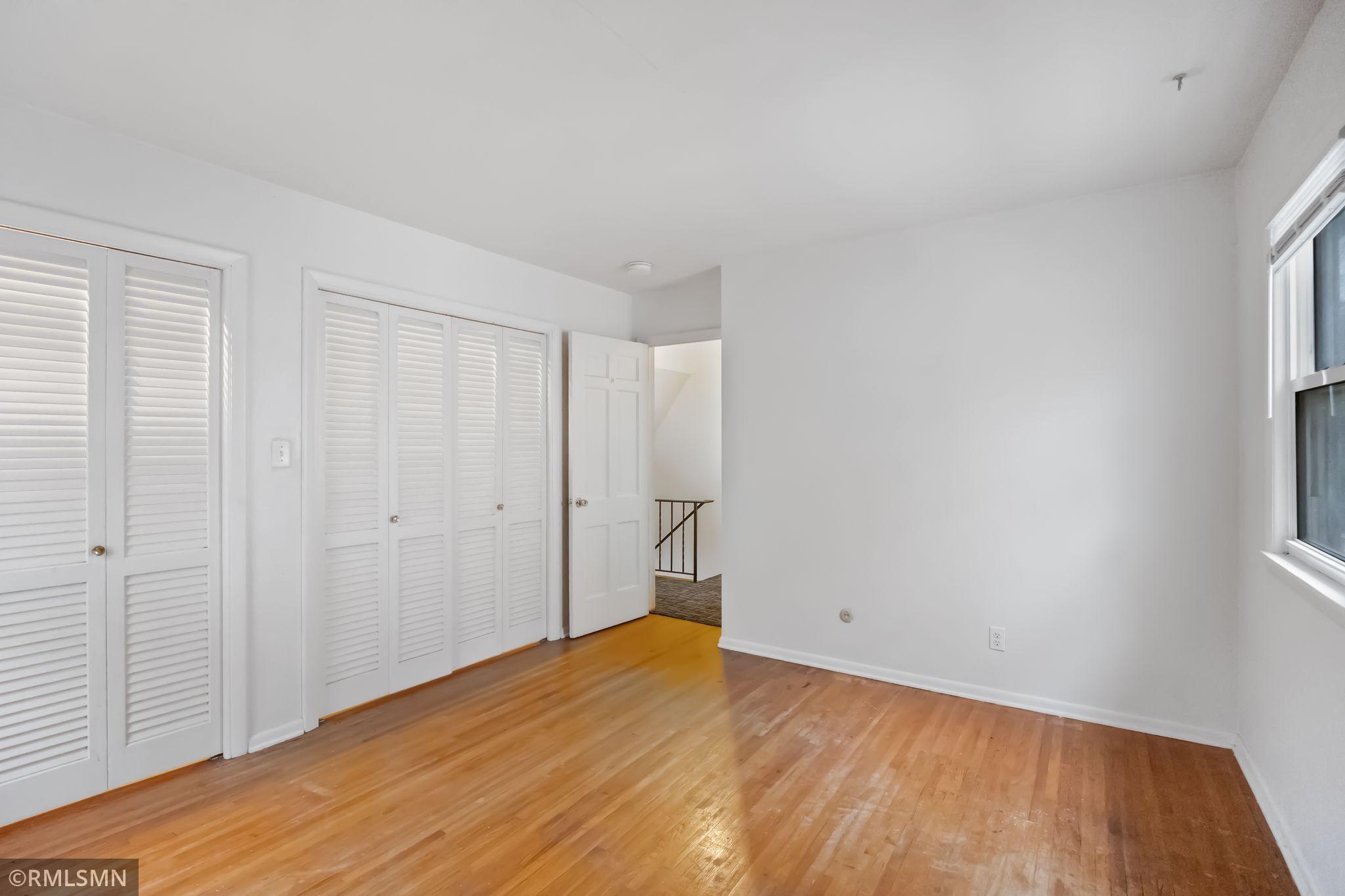 View of Residential Income at 985 Cypress Street, Saint Paul MN 55106, Saint Paul (16 of 20) - Mike Wilen | Minnesota Team Real Estate