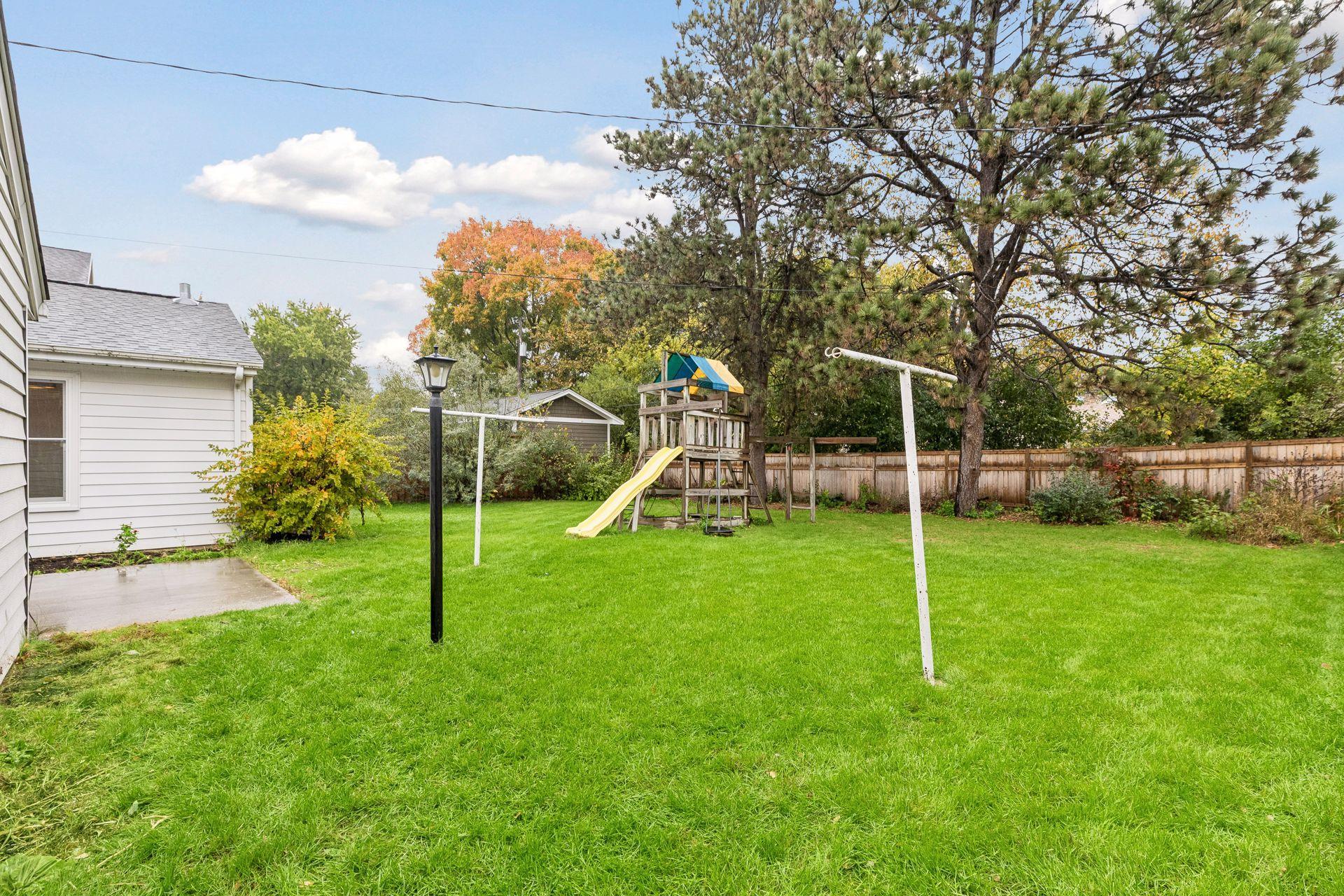 View of Residential at 2531 Joppa Avenue, Saint Louis Park MN 55416, Saint Louis Park (36 of 41) - Mike Wilen | Minnesota Team Real Estate