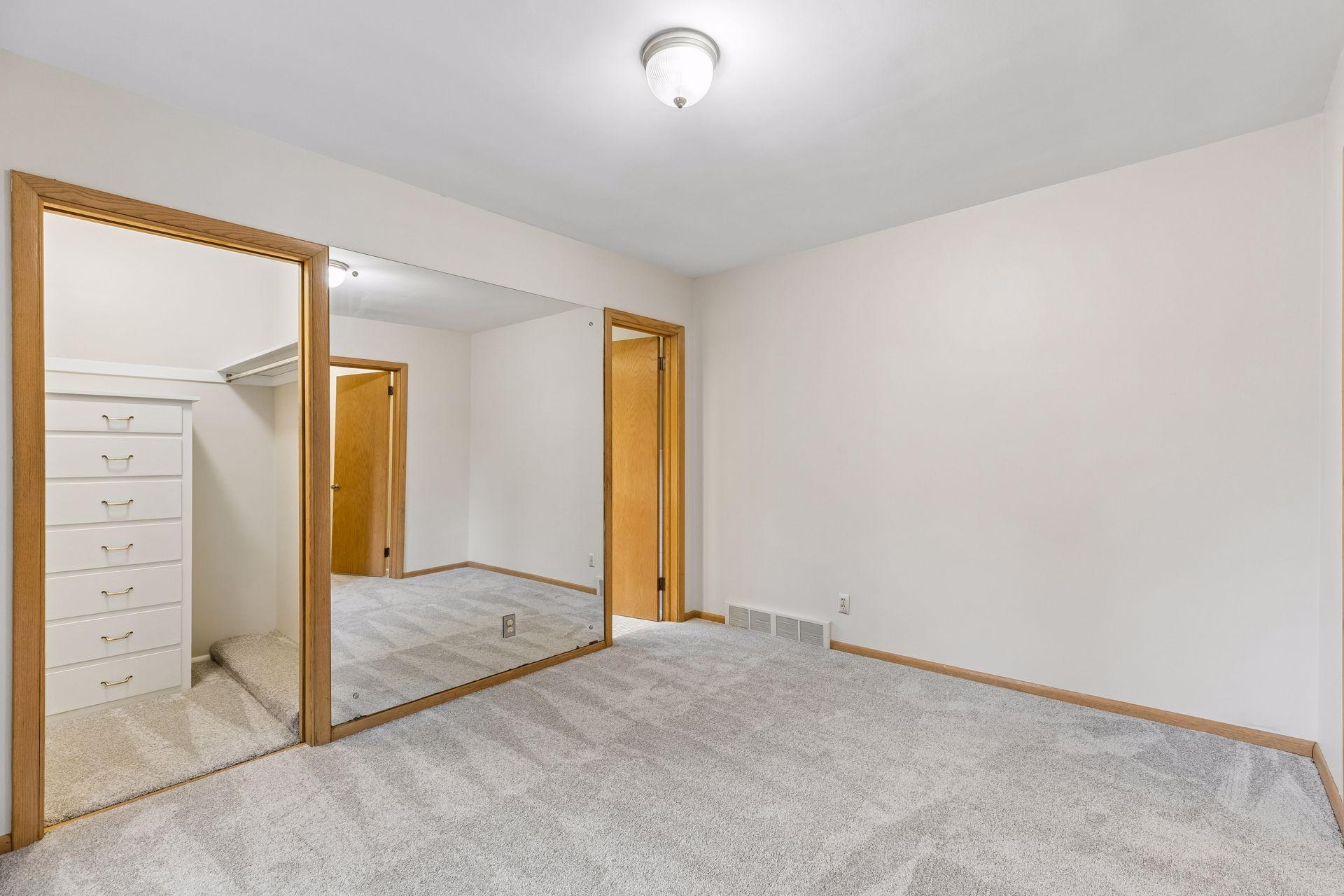 View of Residential at 2531 Joppa Avenue, Saint Louis Park MN 55416, Saint Louis Park (19 of 41) - Mike Wilen | Minnesota Team Real Estate