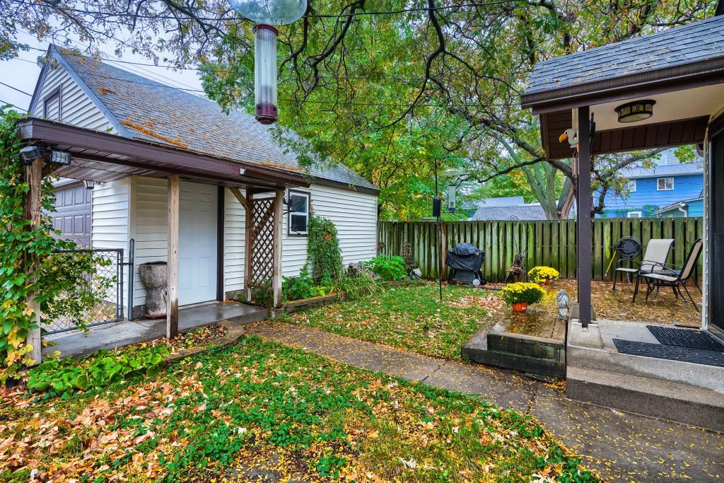View of Residential at 1601 Blackstone Avenue, Saint Louis Park MN 55416, Saint Louis Park (27 of 28) - Mike Wilen | Minnesota Team Real Estate