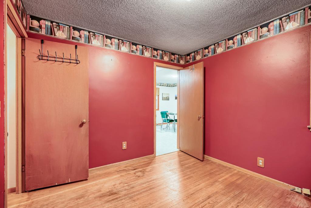 View of Residential at 1601 Blackstone Avenue, Saint Louis Park MN 55416, Saint Louis Park (21 of 28) - Mike Wilen | Minnesota Team Real Estate