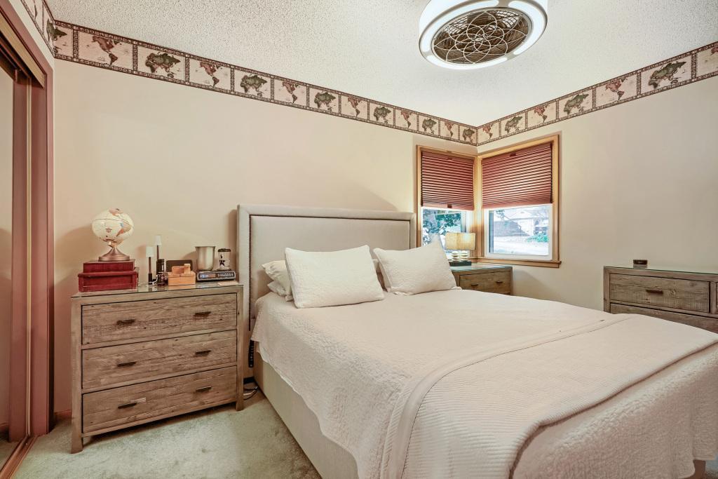 View of Residential at 1601 Blackstone Avenue, Saint Louis Park MN 55416, Saint Louis Park (18 of 28) - Mike Wilen | Minnesota Team Real Estate