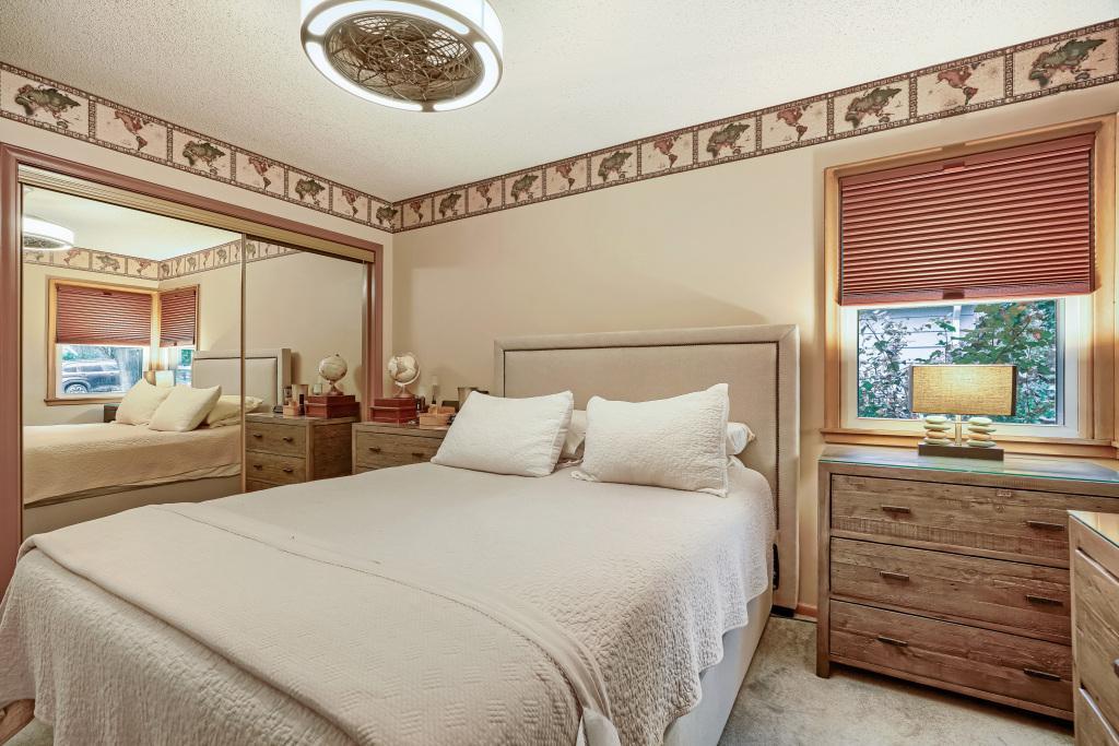 View of Residential at 1601 Blackstone Avenue, Saint Louis Park MN 55416, Saint Louis Park (17 of 28) - Mike Wilen | Minnesota Team Real Estate