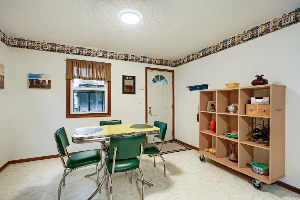 View of Residential at 1601 Blackstone Avenue, Saint Louis Park MN 55416, Saint Louis Park (11 of 28) - Mike Wilen | Minnesota Team Real Estate