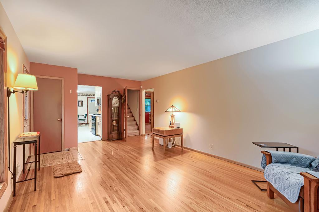 View of Residential at 1601 Blackstone Avenue, Saint Louis Park MN 55416, Saint Louis Park (7 of 28) - Mike Wilen | Minnesota Team Real Estate