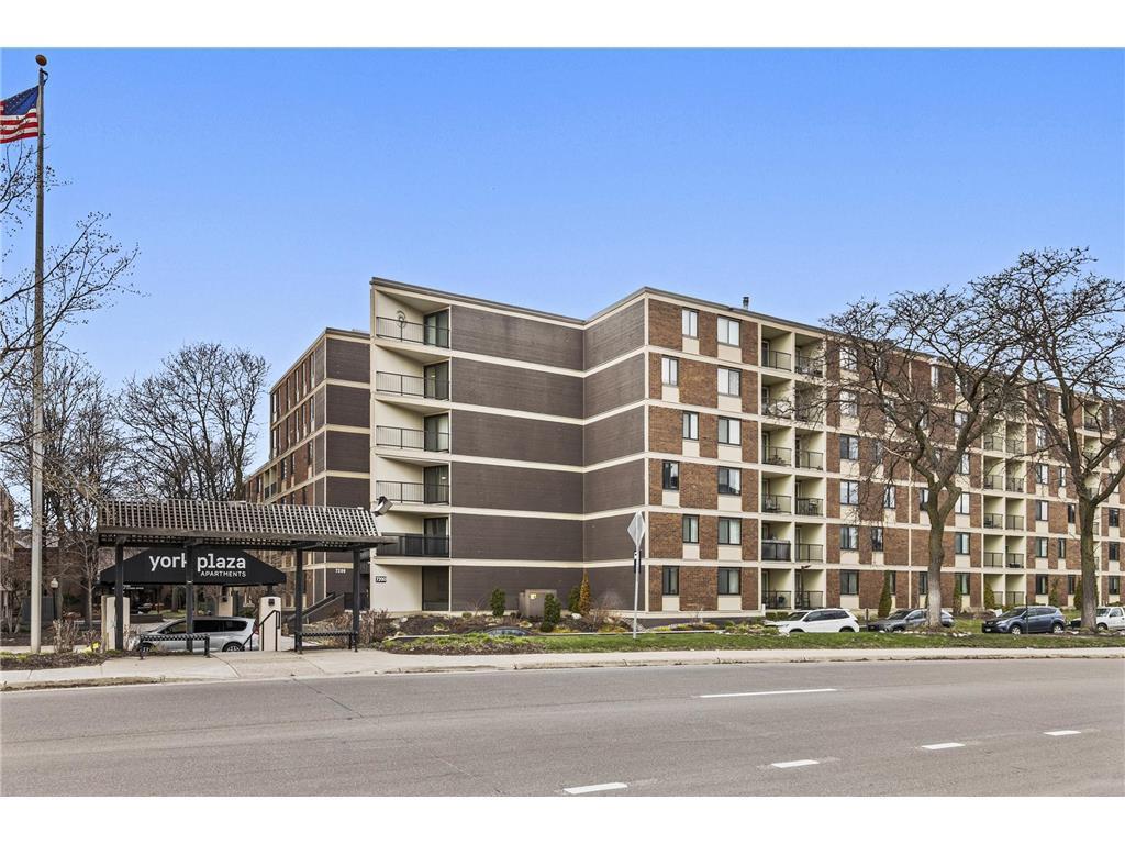 View of Residential at 7200 York Avenue #101, Edina MN 55435, Edina (2 of 32) - Mike Wilen | Minnesota Team Real Estate