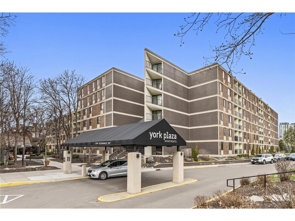 View of Residential at 7200 York Avenue #101, Edina MN 55435, Edina (32 of 32) - Mike Wilen | Minnesota Team Real Estate