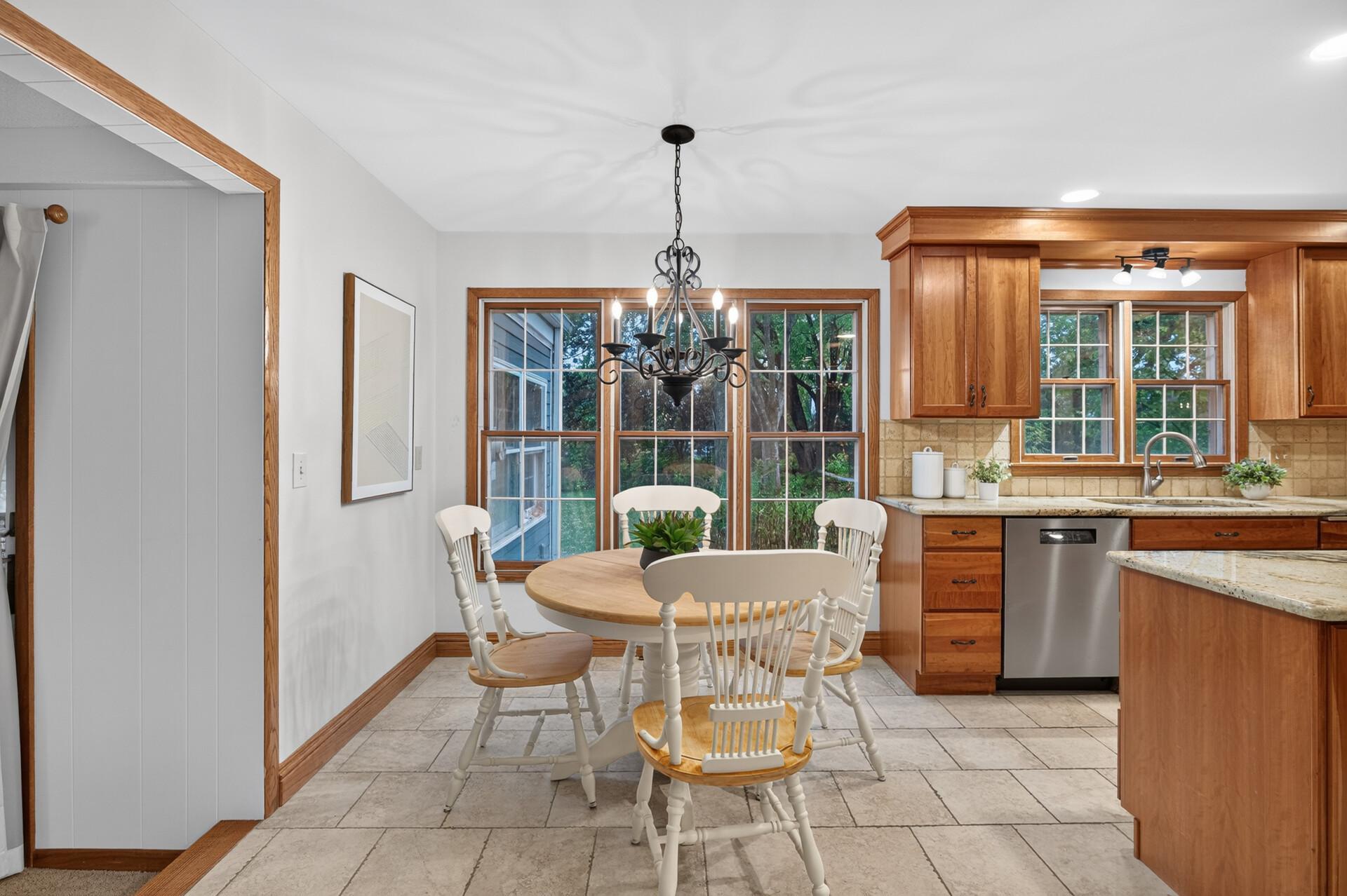 View of Residential at 8906 138th Street Court, Apple Valley MN 55124, Apple Valley (15 of 43) - Mike Wilen | Minnesota Team Real Estate