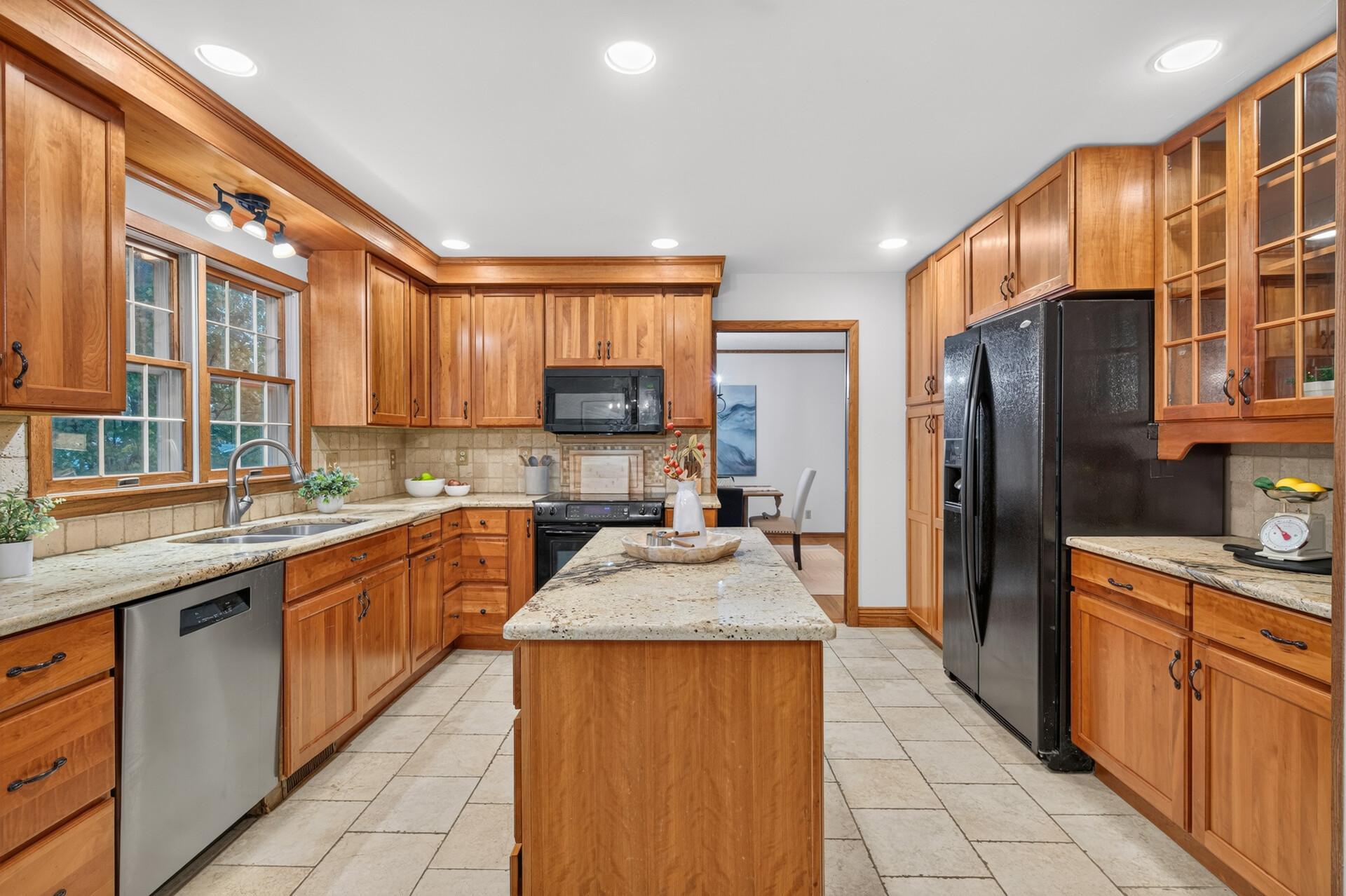 View of Residential at 8906 138th Street Court, Apple Valley MN 55124, Apple Valley (11 of 43) - Mike Wilen | Minnesota Team Real Estate