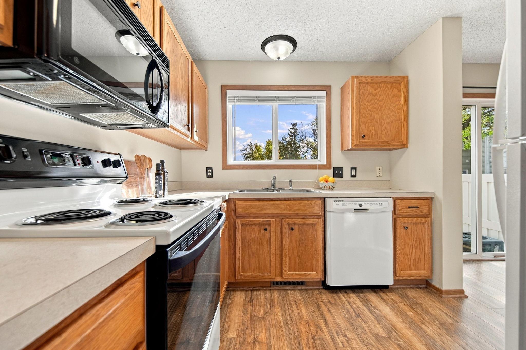 View of Residential at 15539 Float Lane #94, Apple Valley MN 55124, Apple Valley (8 of 28) - Mike Wilen | Minnesota Team Real Estate