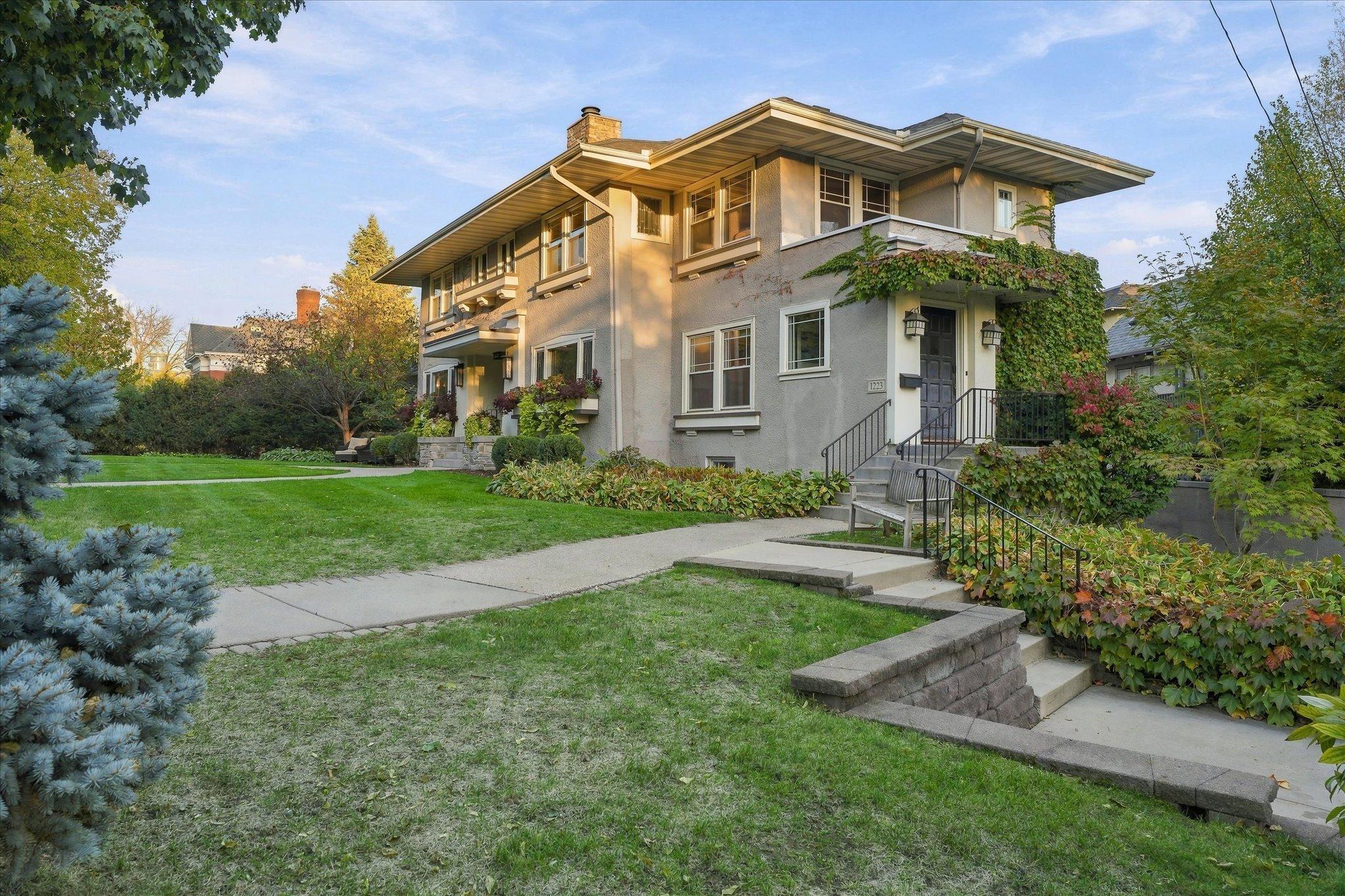 View of Residential Income at 1221 / 1223 Mount Curve Avenue, Minneapolis MN 55403, Minneapolis (74 of 80) - Mike Wilen | Minnesota Team Real Estate