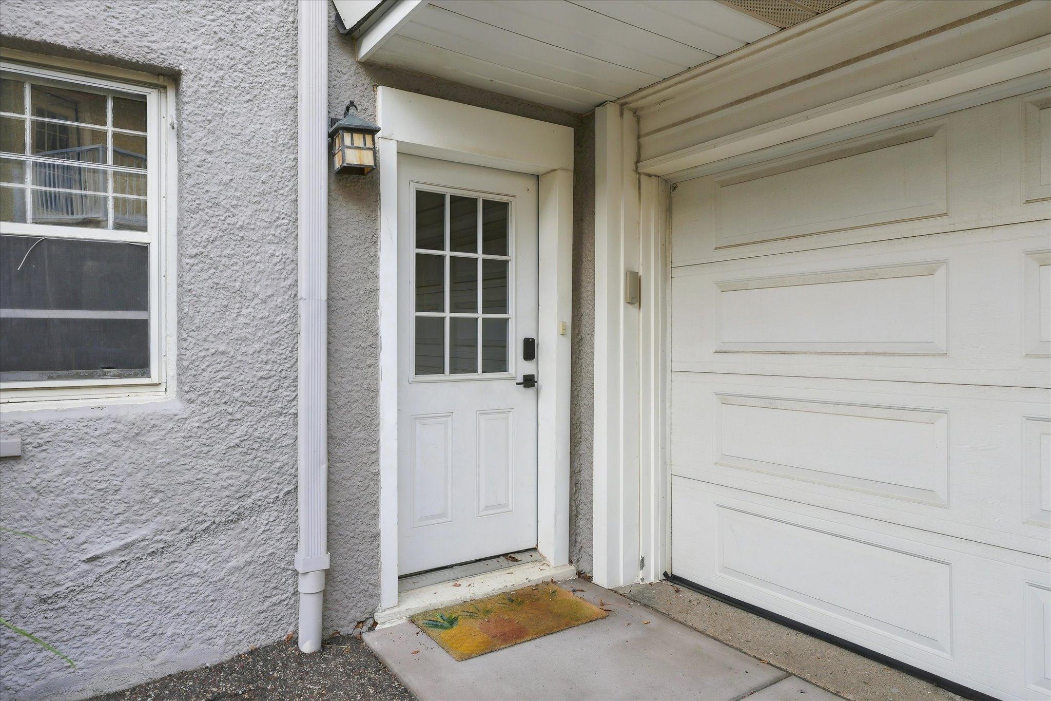 View of Residential Income at 1221 / 1223 Mount Curve Avenue, Minneapolis MN 55403, Minneapolis (69 of 80) - Mike Wilen | Minnesota Team Real Estate