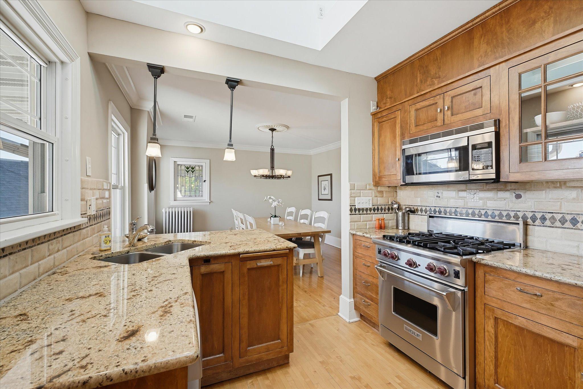 View of Residential Income at 1221 / 1223 Mount Curve Avenue, Minneapolis MN 55403, Minneapolis (43 of 80) - Mike Wilen | Minnesota Team Real Estate