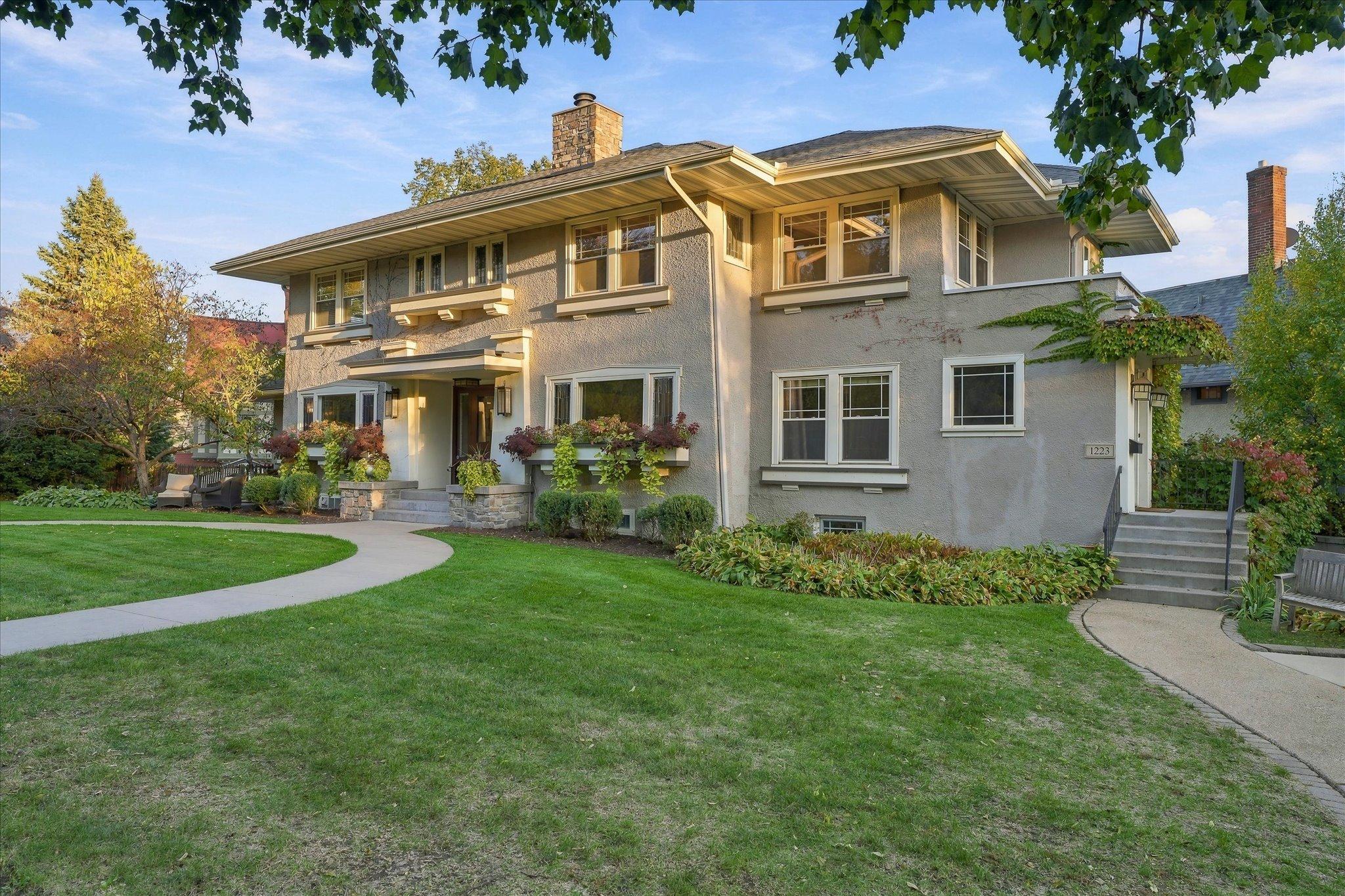View of Residential Income at 1221 / 1223 Mount Curve Avenue, Minneapolis MN 55403, Minneapolis (76 of 80) - Mike Wilen | Minnesota Team Real Estate