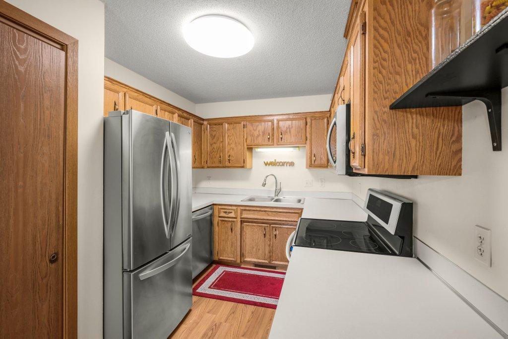 View of Residential at 14312 Glenda Drive, Apple Valley MN 55124, Apple Valley (9 of 24) - Mike Wilen | Minnesota Team Real Estate