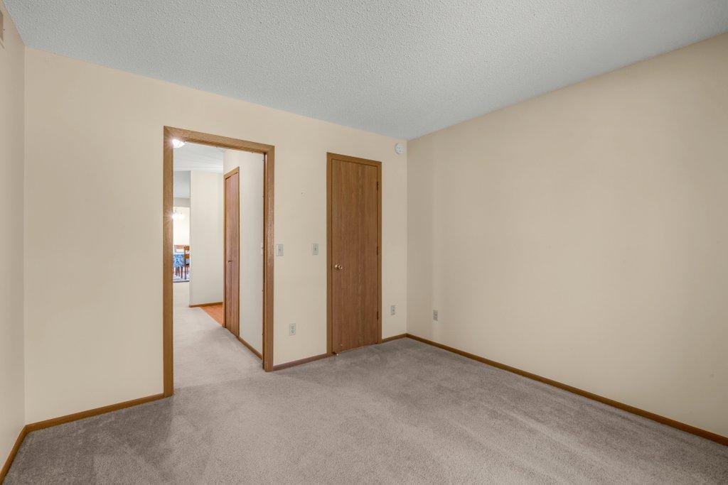 View of Residential at 14312 Glenda Drive, Apple Valley MN 55124, Apple Valley (13 of 24) - Mike Wilen | Minnesota Team Real Estate