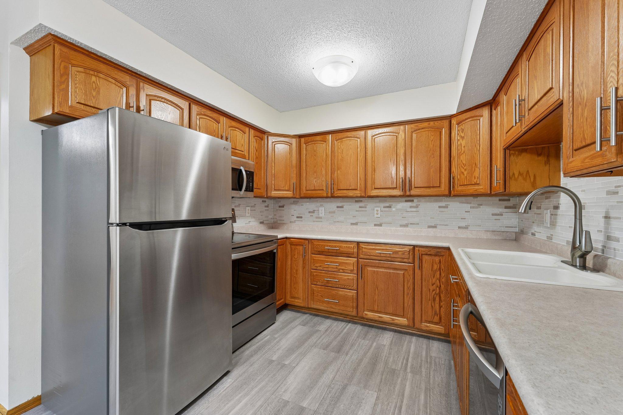 View of Residential at 1908 Whitewater Trail, Brooklyn Park MN 55444, Brooklyn Park (12 of 46) - Mike Wilen | Minnesota Team Real Estate