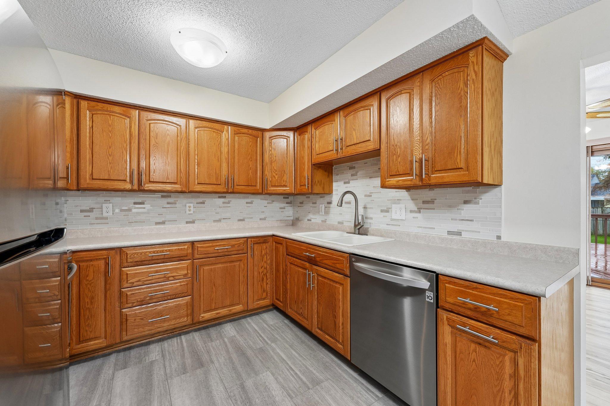 View of Residential at 1908 Whitewater Trail, Brooklyn Park MN 55444, Brooklyn Park (11 of 46) - Mike Wilen | Minnesota Team Real Estate