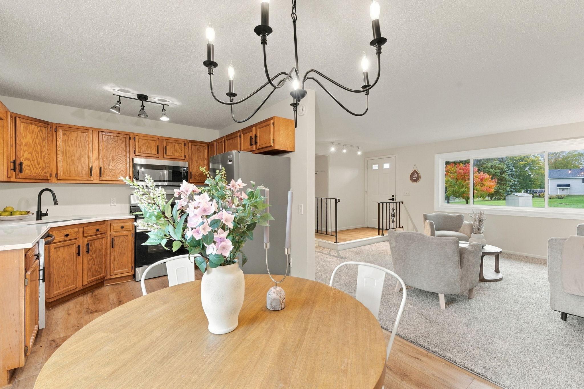 View of Residential at 2613 Wimbledon Drive, Woodbury MN 55125, Woodbury (19 of 42) - Mike Wilen | Minnesota Team Real Estate